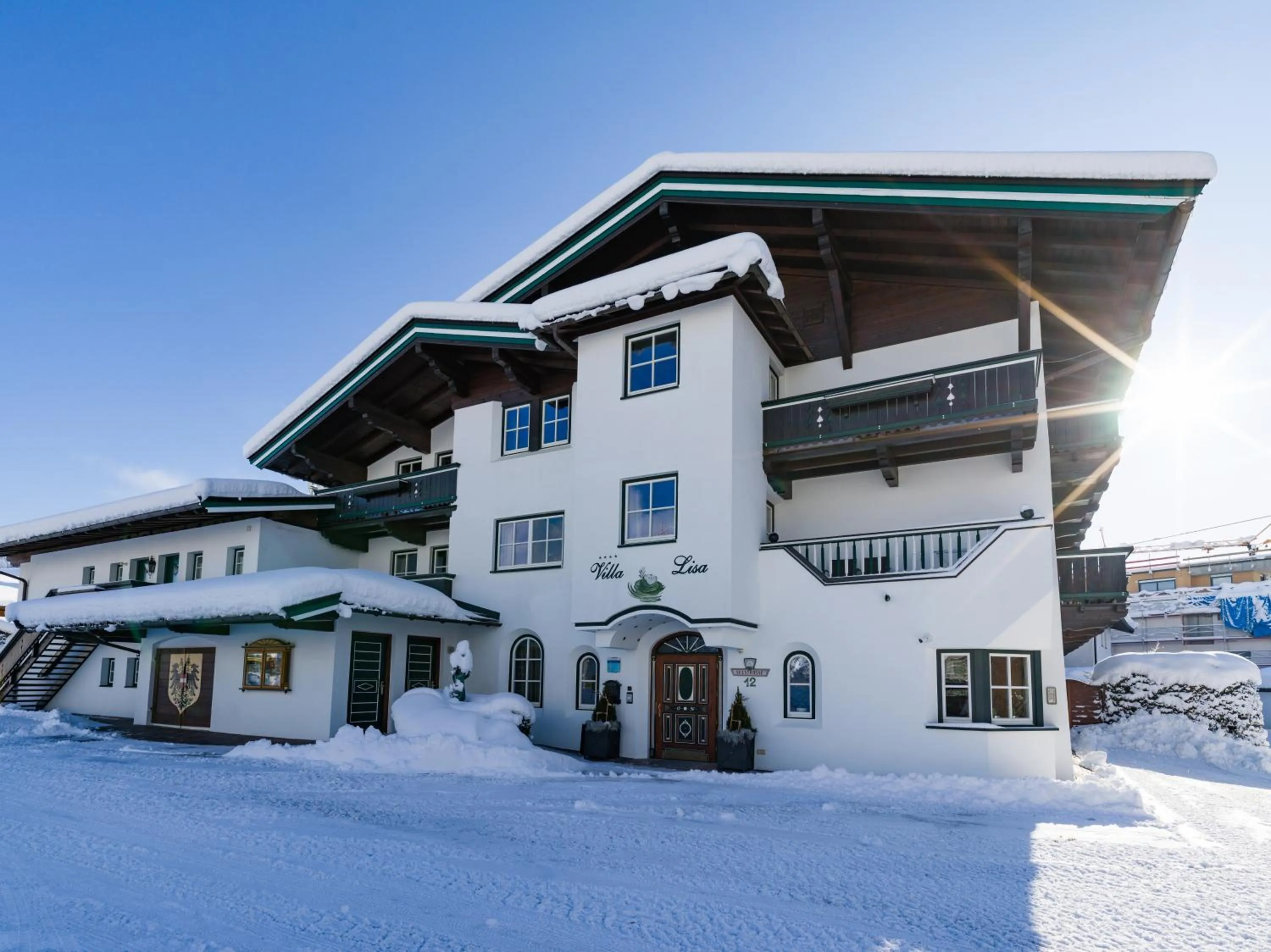 Property building in Alpen Glück Hotel Villa Lisa garni