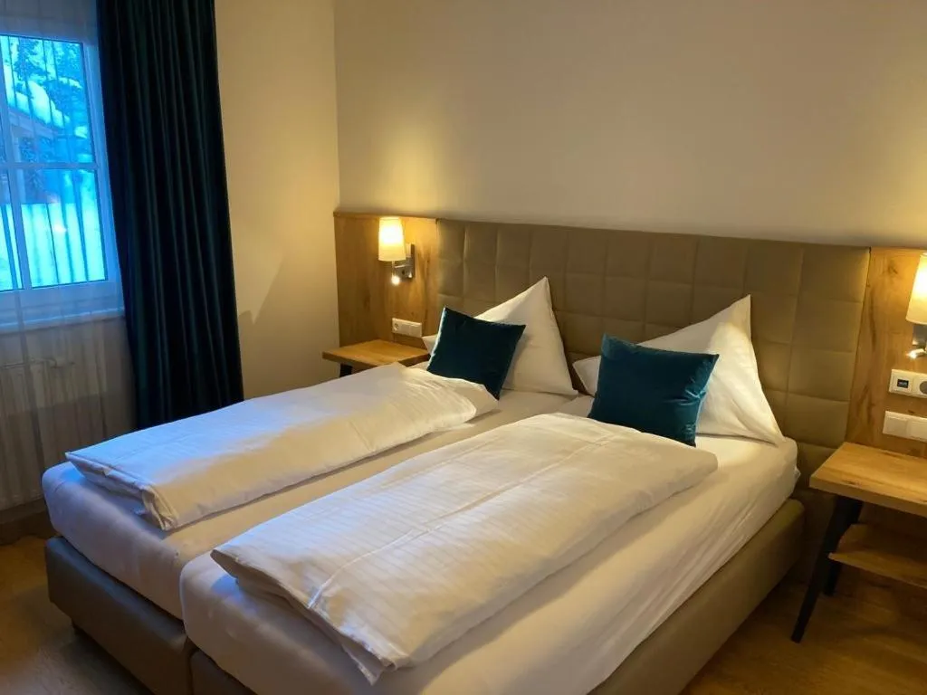 Photo of the whole room, Bed in Alpen Glück Hotel Villa Lisa garni