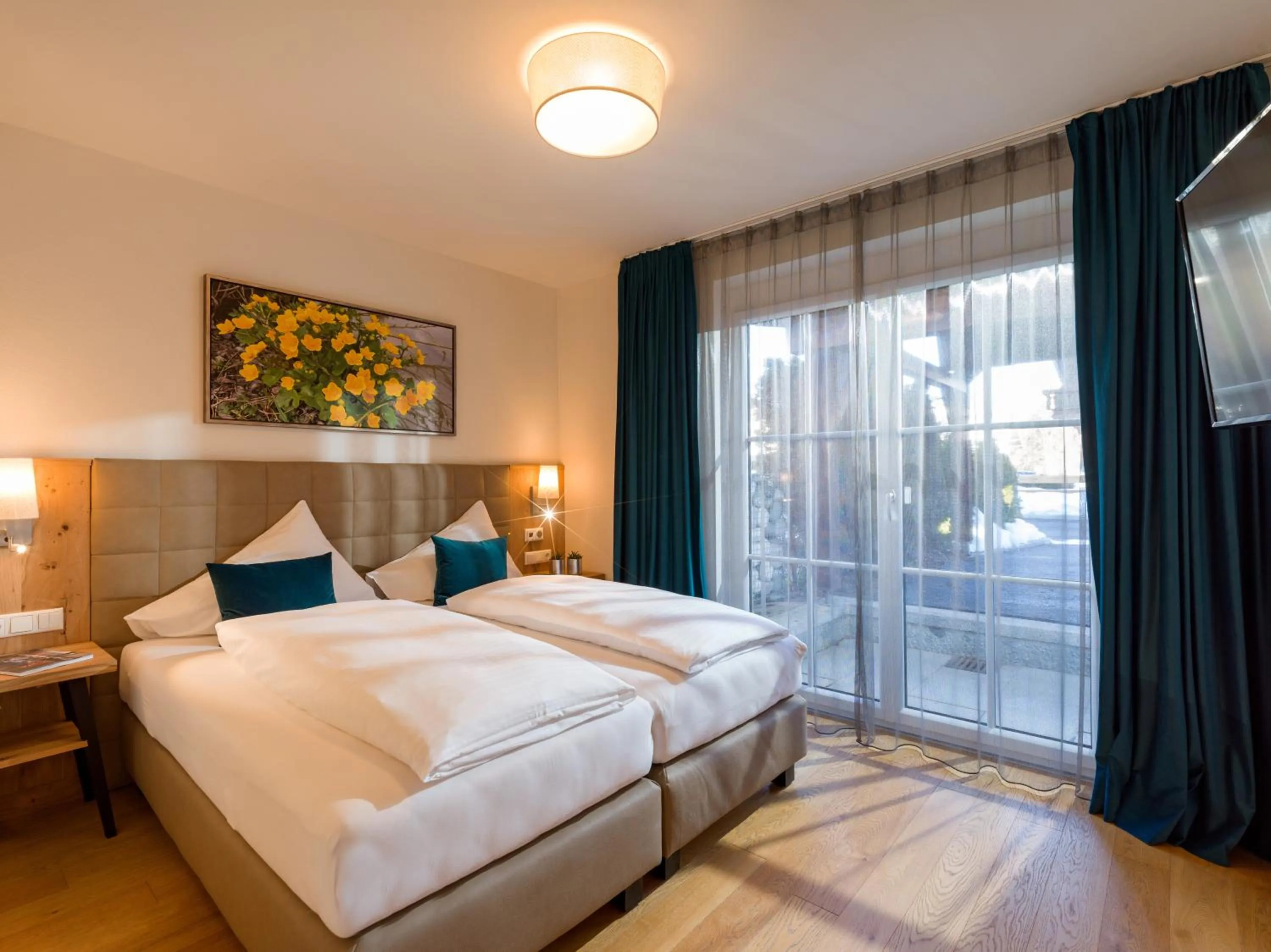 Bedroom, Bed in Alpen Glück Hotel Villa Lisa garni