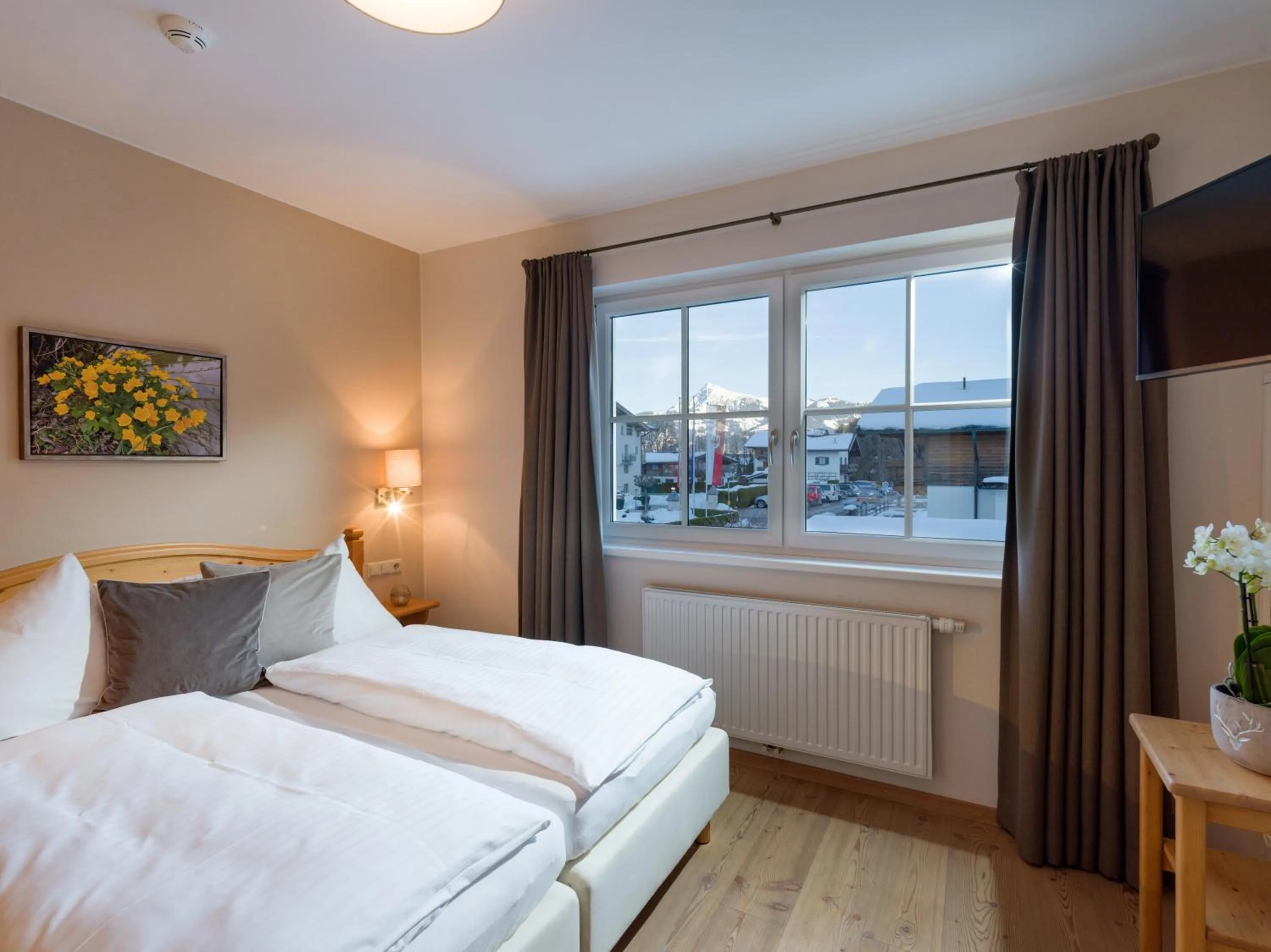 Bedroom, Bed in Alpen Glück Hotel Villa Lisa garni