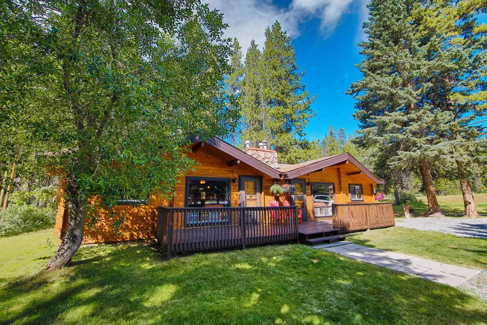 Property building in Castle Mountain Chalets