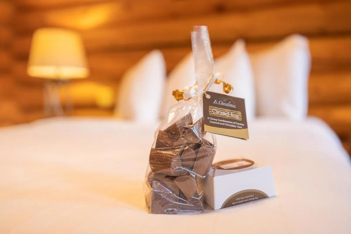 Bed in Castle Mountain Chalets