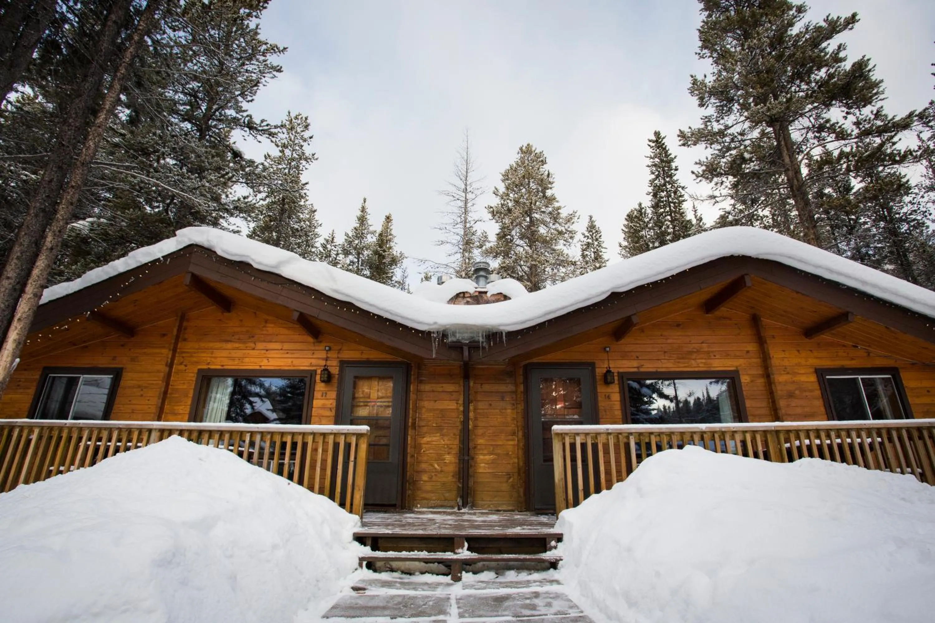 Property building in Castle Mountain Chalets