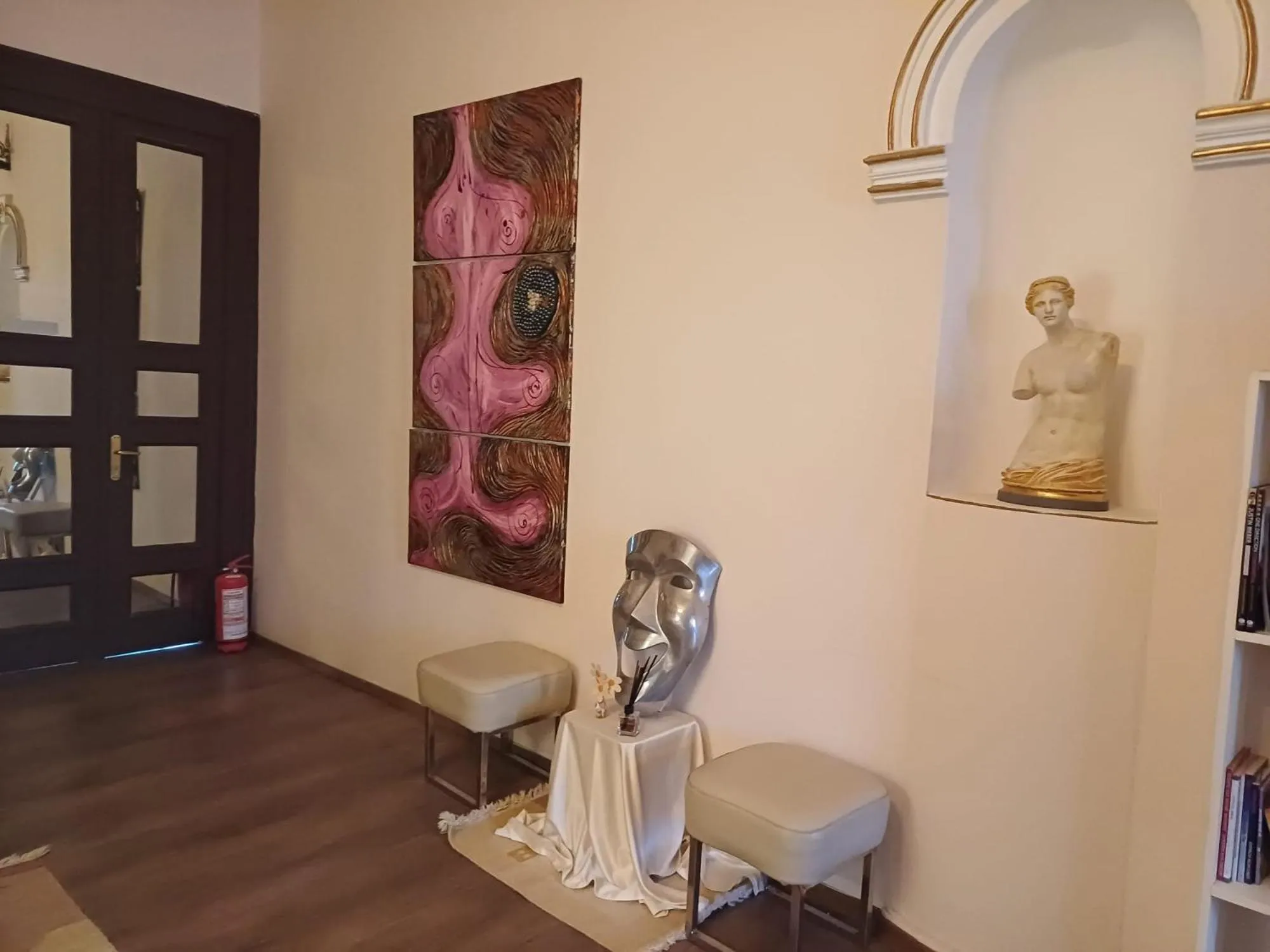 Bucharest Downtown Inn