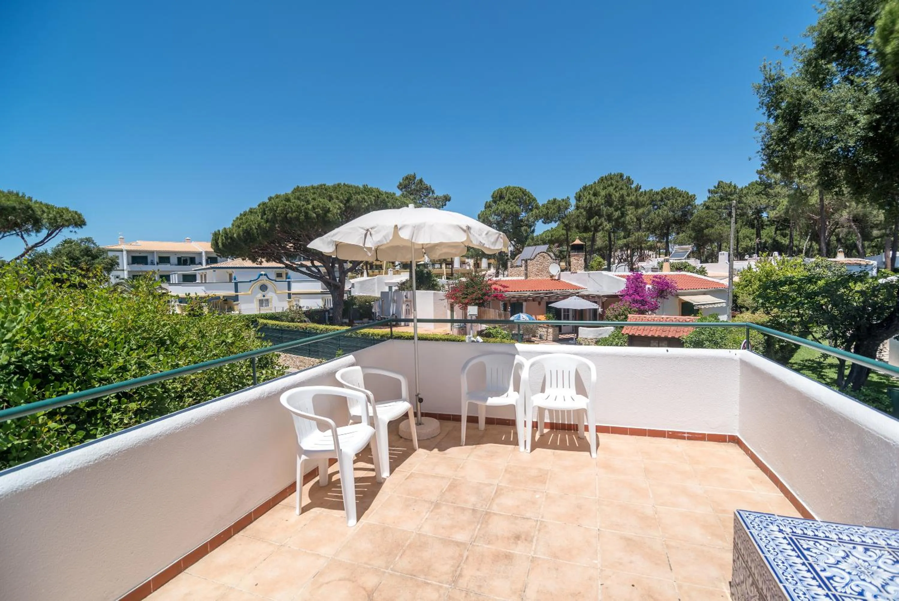 Balcony/Terrace in Verde Pino