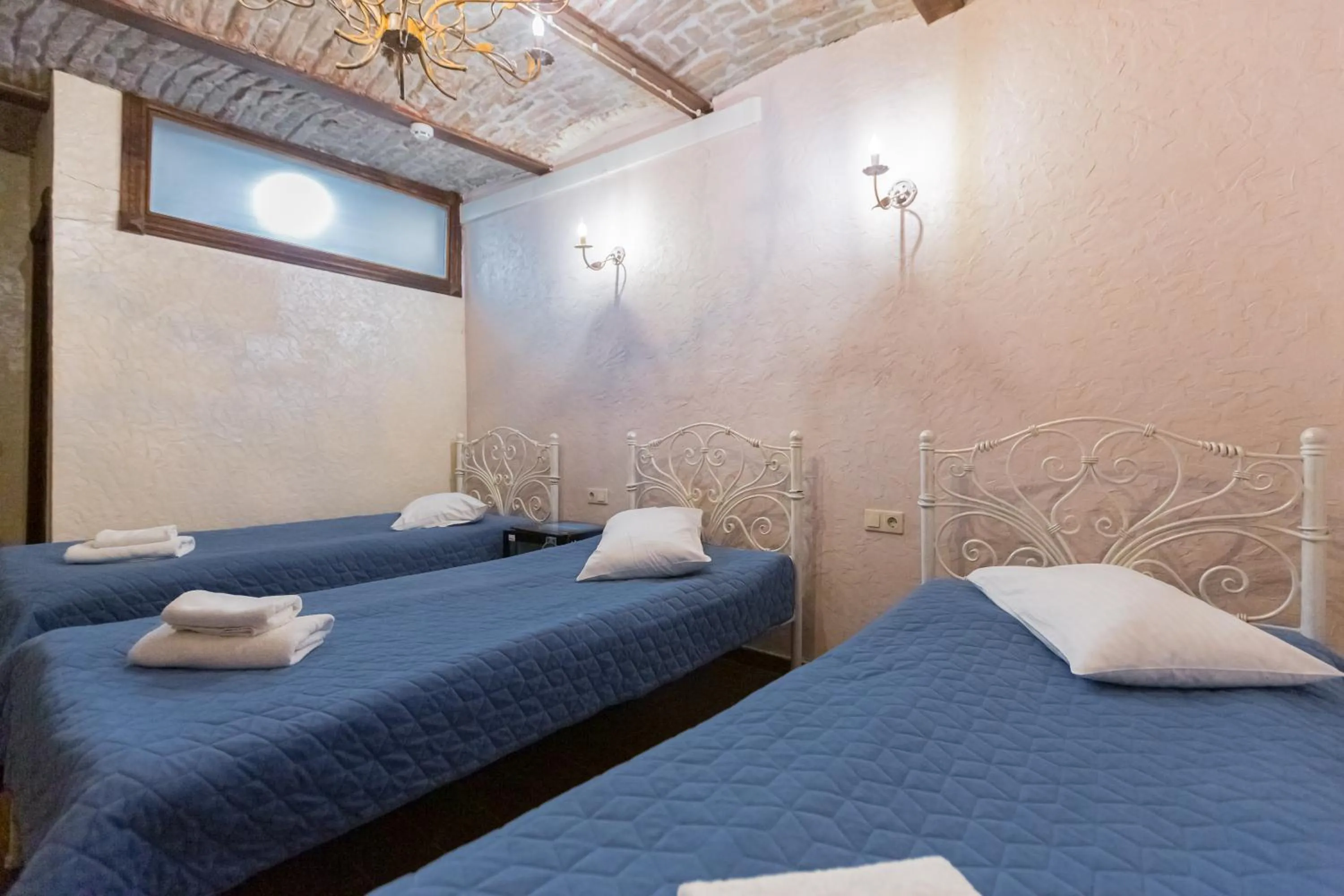 Bed in Staryi Krakiv