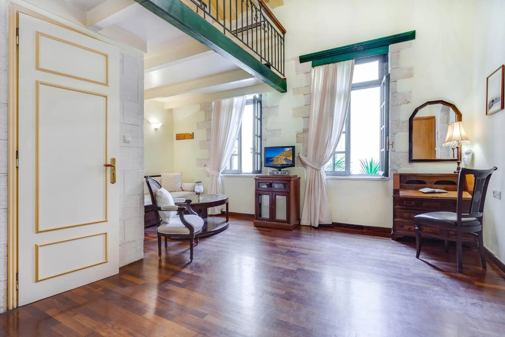 Photo of the whole room in Casa Leone Hotel