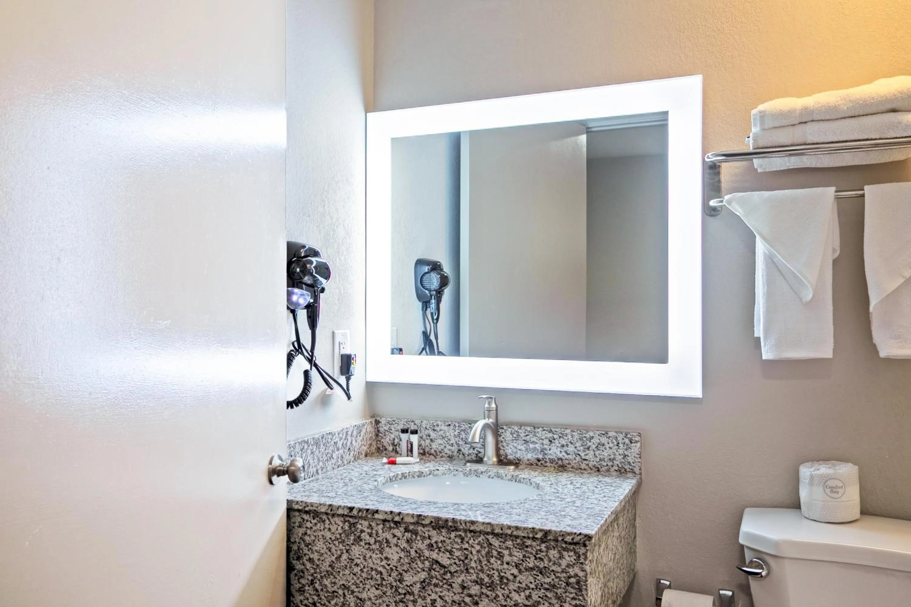 Bathroom in Days Inn by Wyndham Augusta Fort Eisenhower