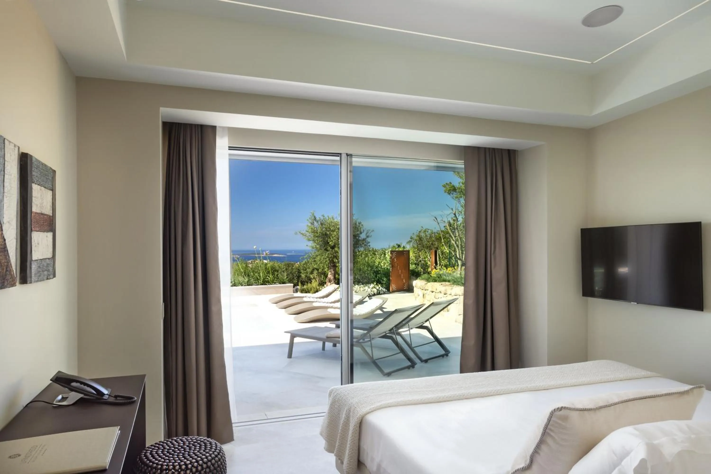 Bedroom, Bed in Hotel Li Finistreddi