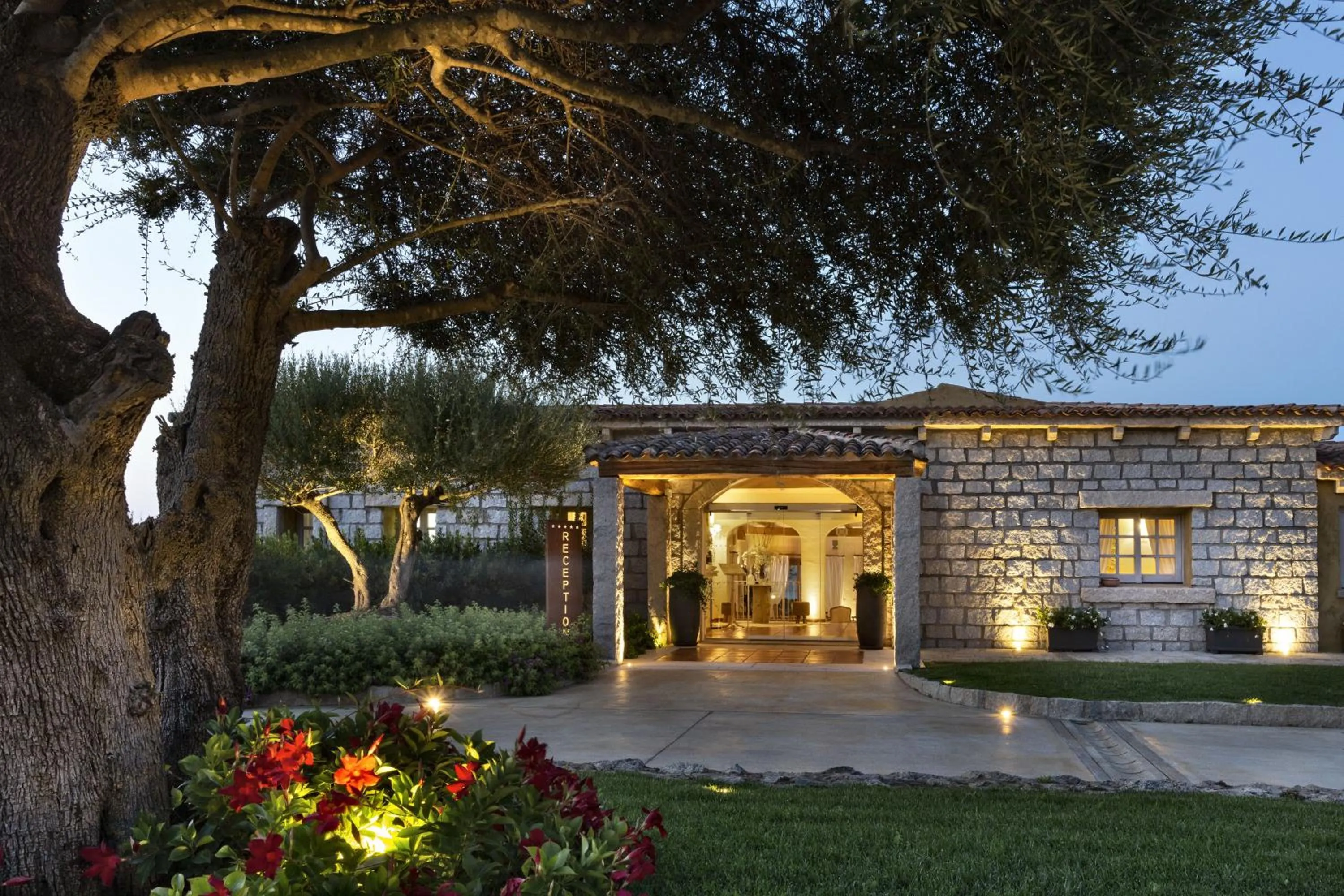 Lobby or reception in Hotel Li Finistreddi