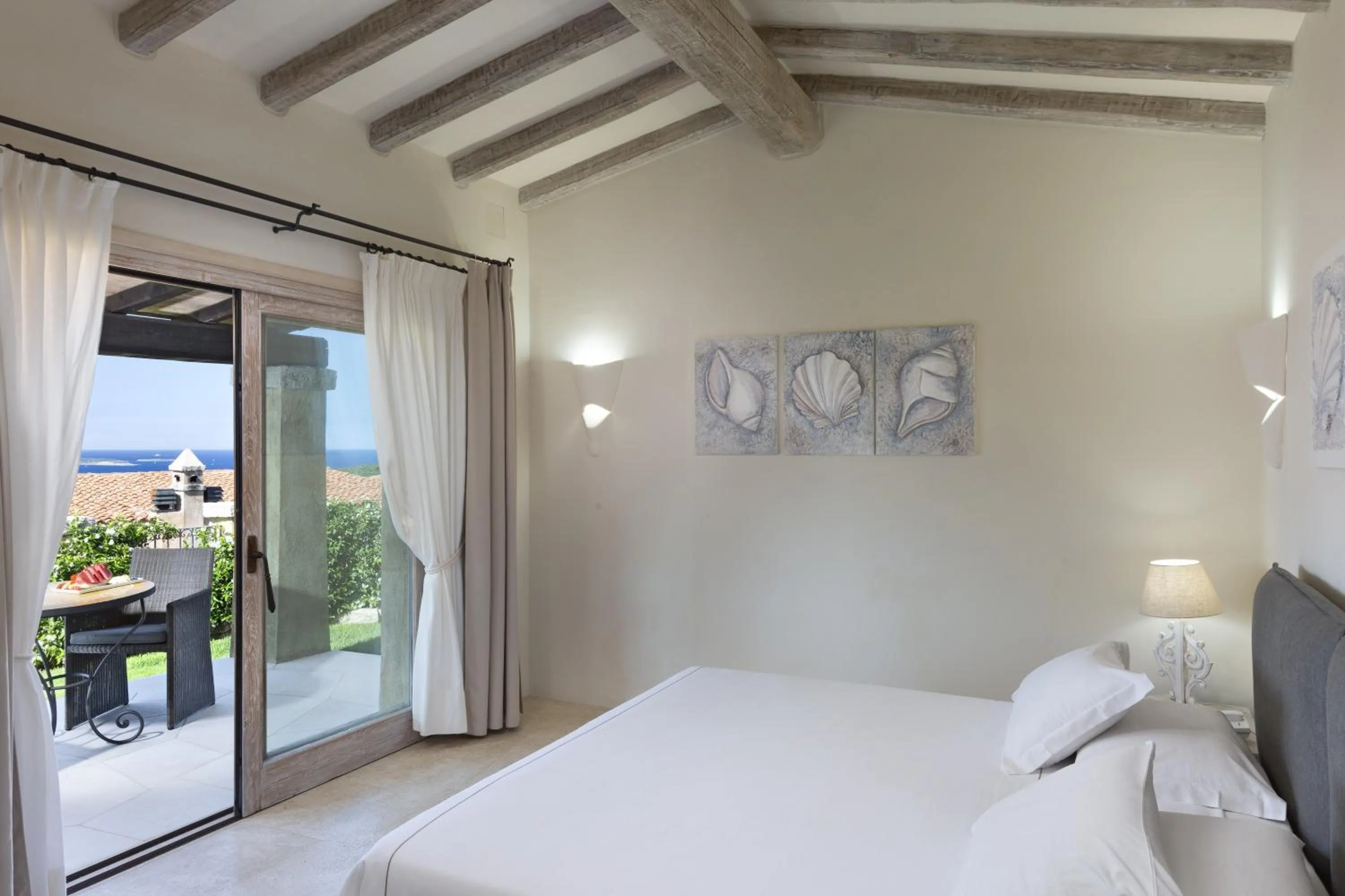 Bedroom, Bed in Hotel Li Finistreddi