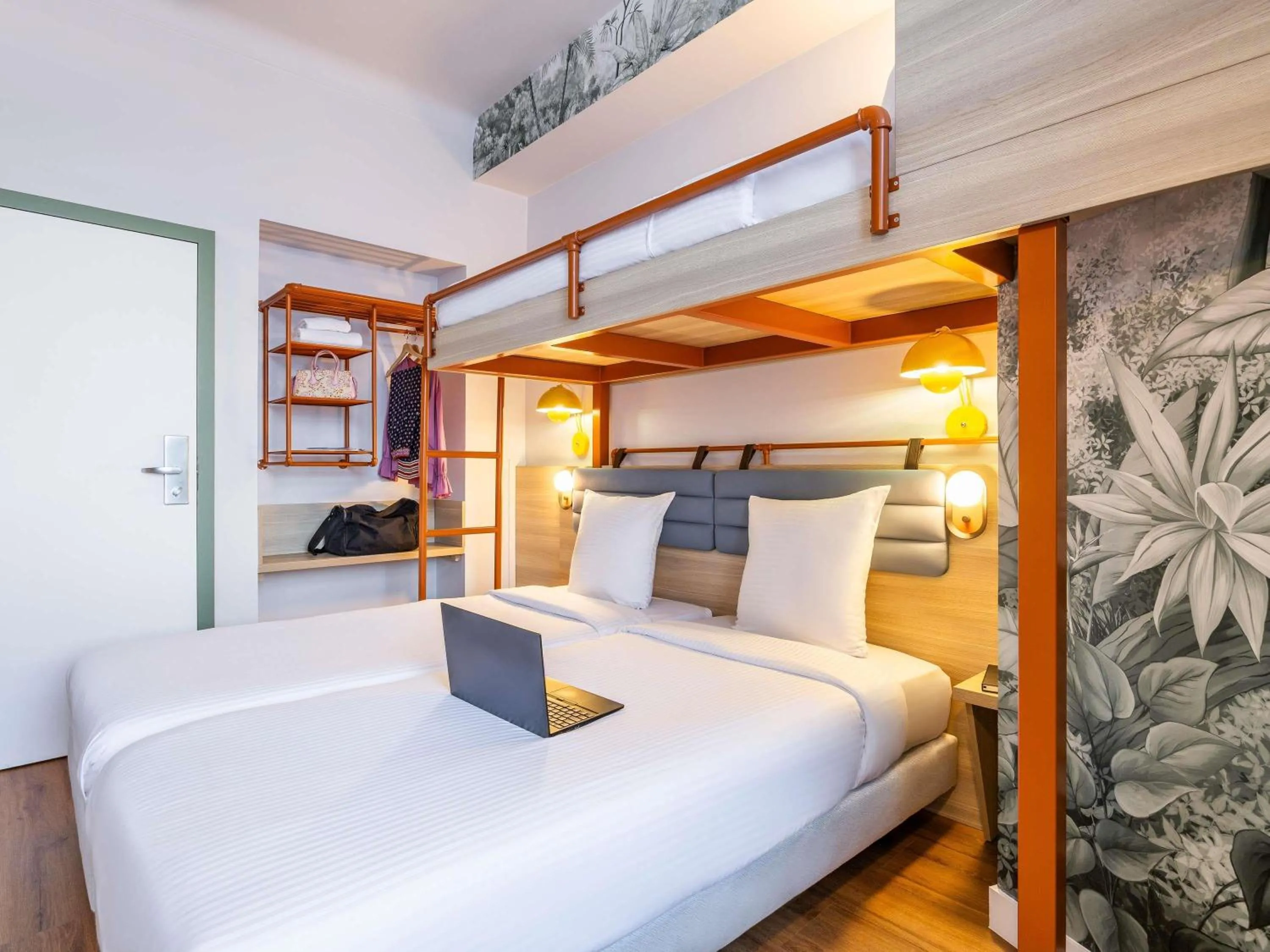 Property building, Bed in Hotel Siru Brussels