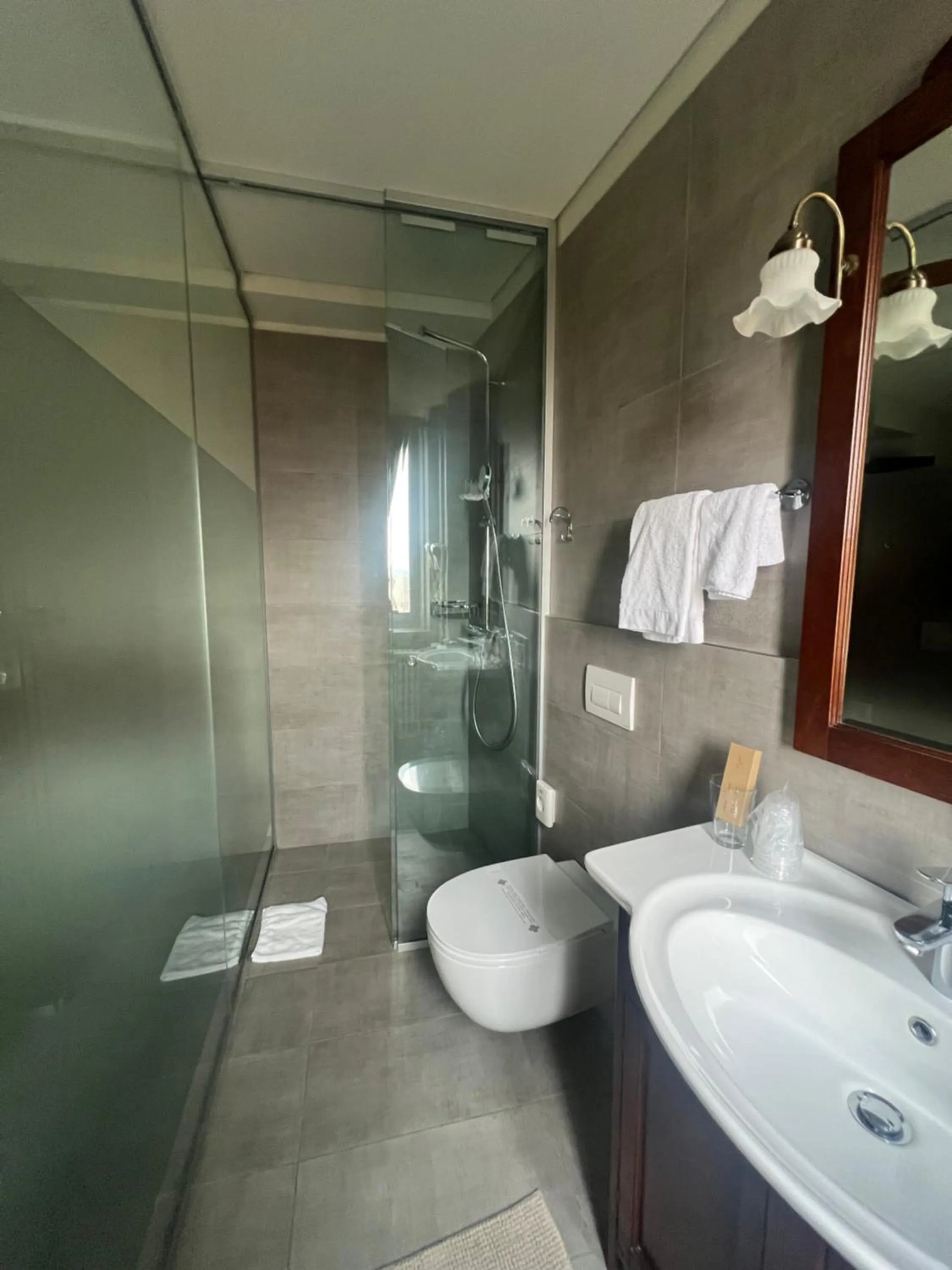 Shower in Hotel Il Grappolo D'Oro