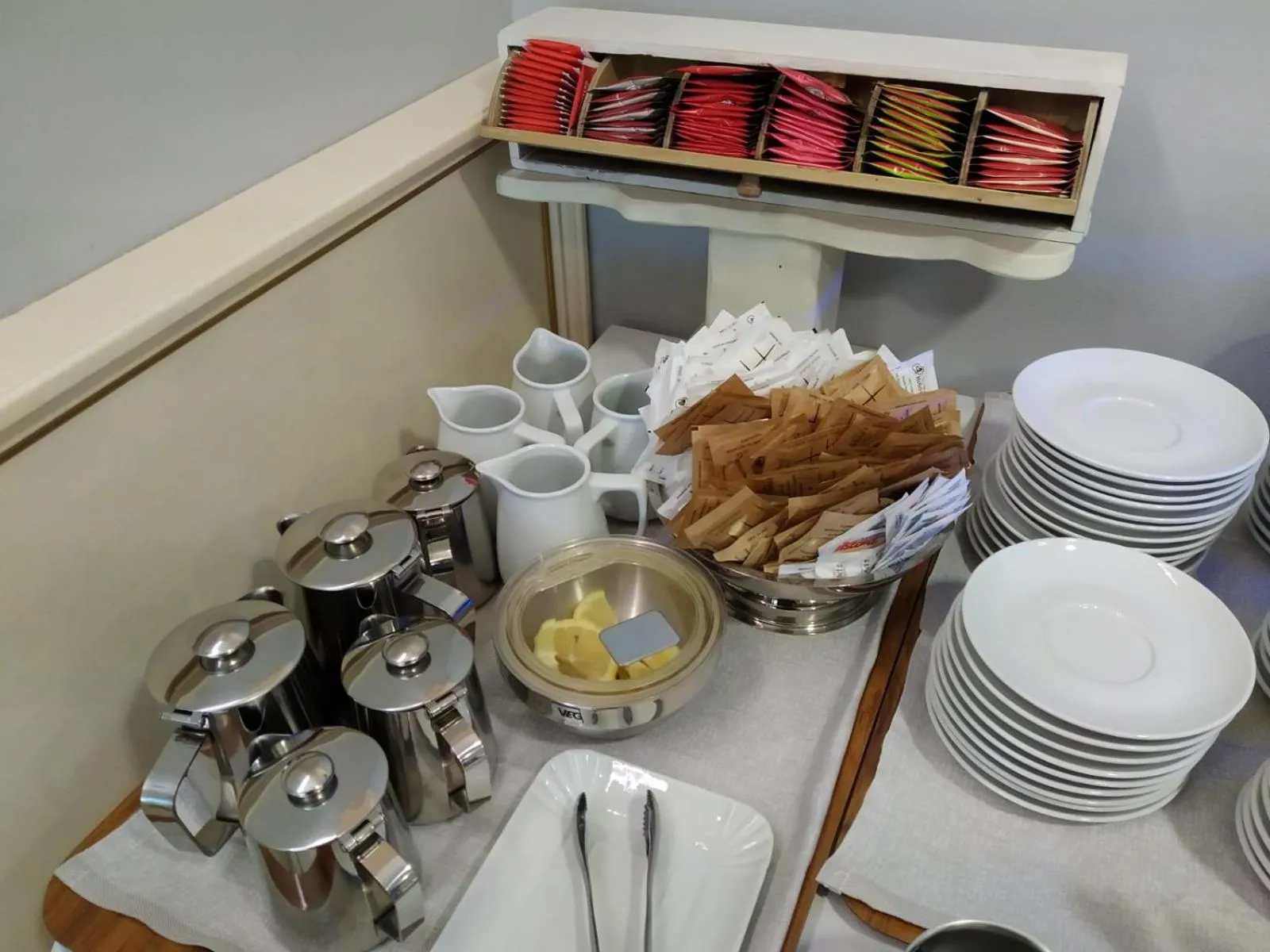 Continental breakfast in Hotel Motel 2