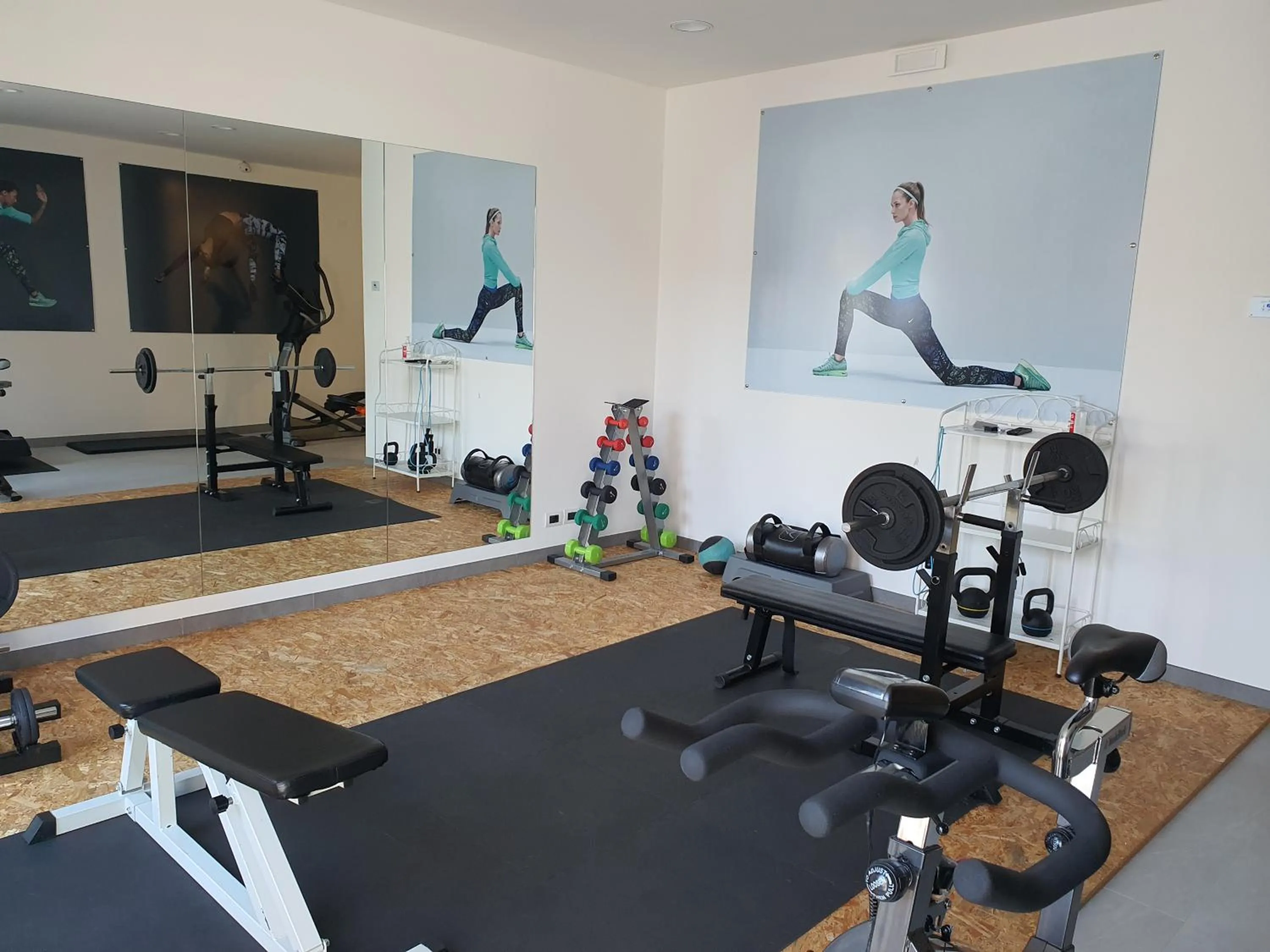 Fitness centre/facilities in Hotel Motel 2