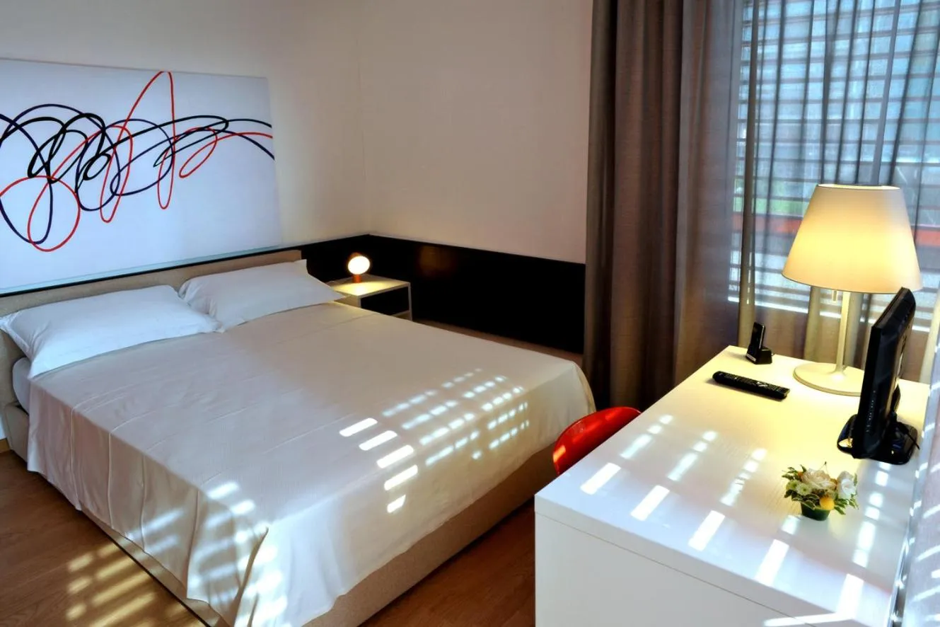 Photo of the whole room, Bed in Hotel Garni Centro