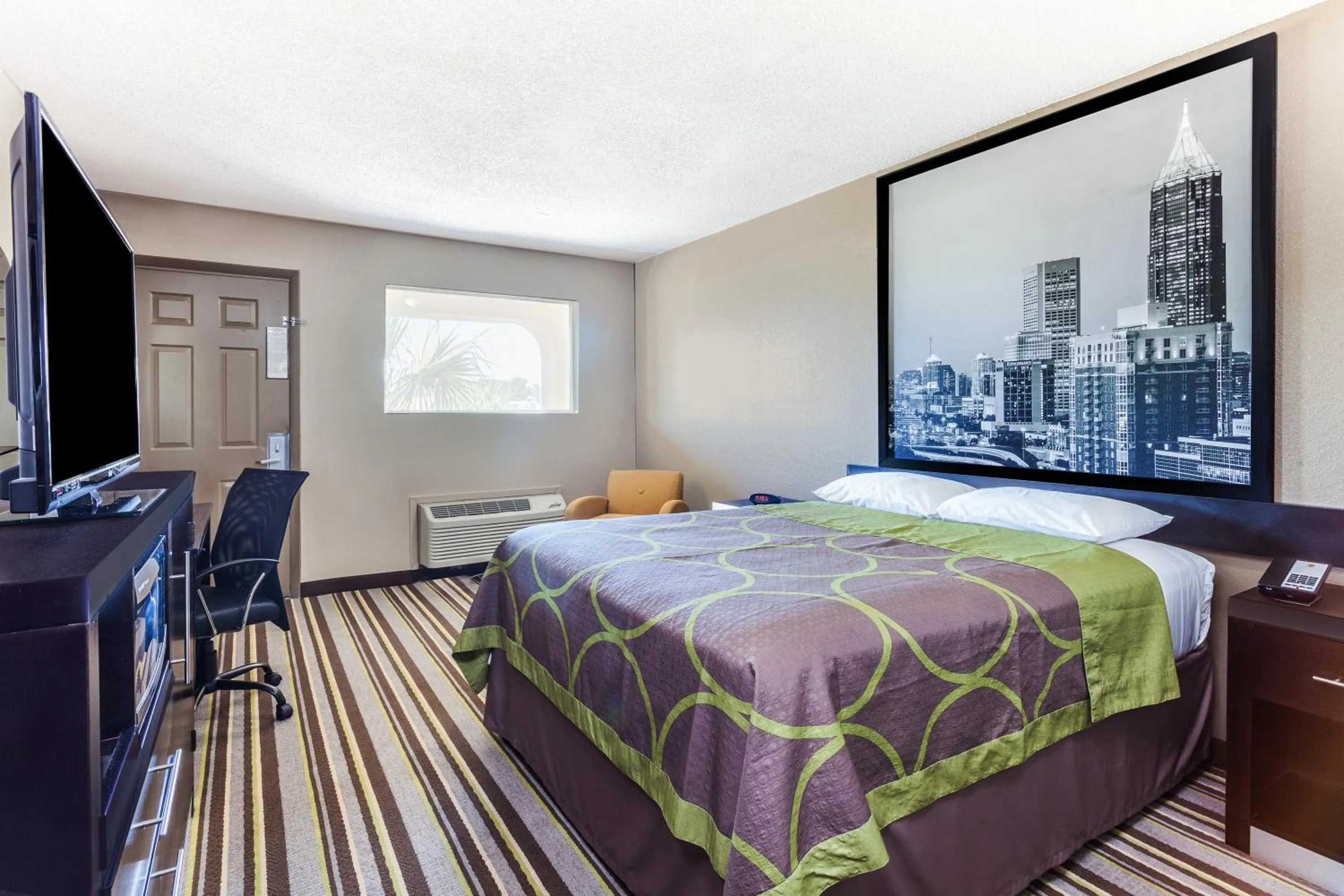 Bed in Super 8 by Wyndham Stockbridge