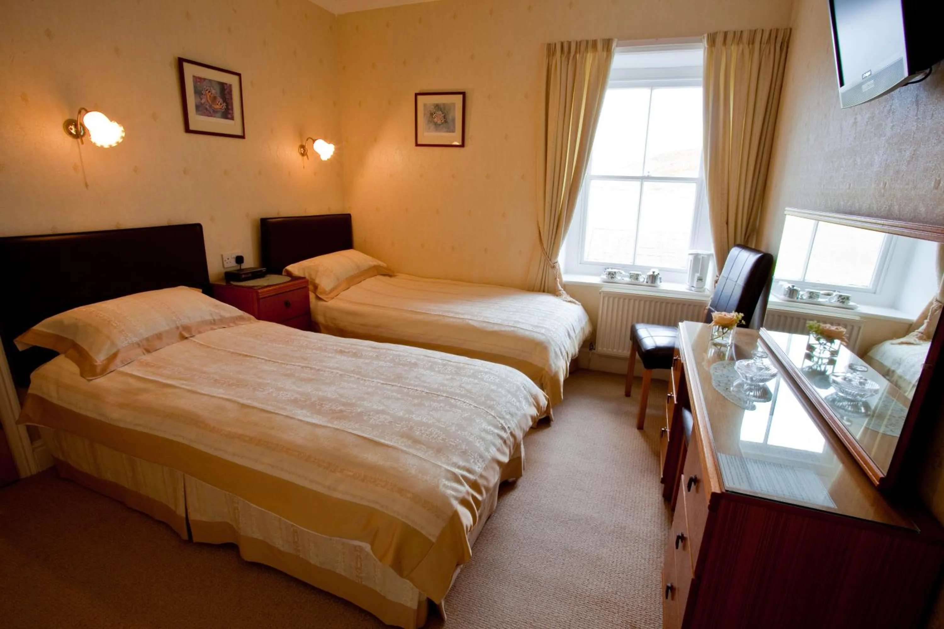 Photo of the whole room in Gwrach Ynys Country Guest House