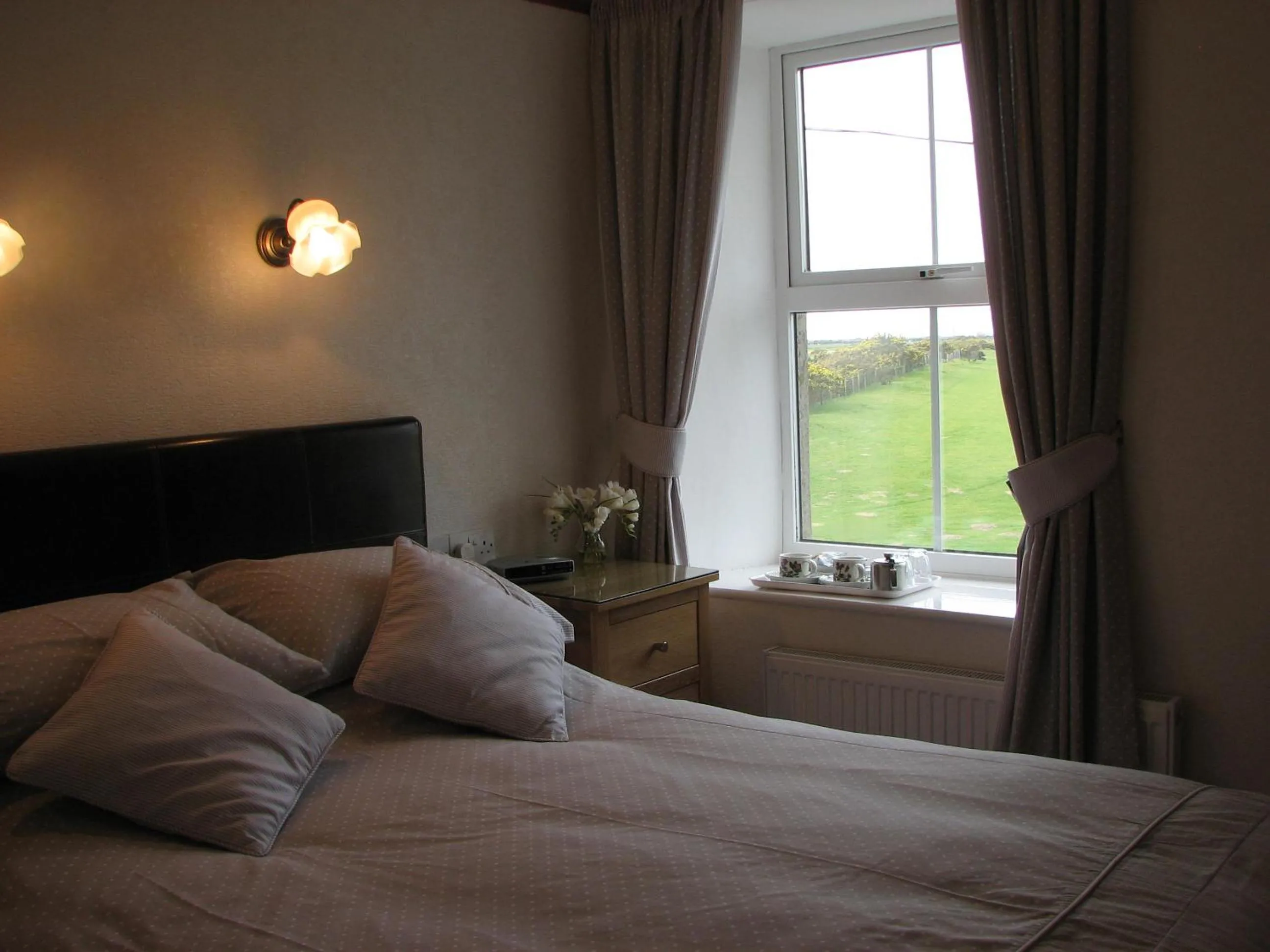 Photo of the whole room in Gwrach Ynys Country Guest House