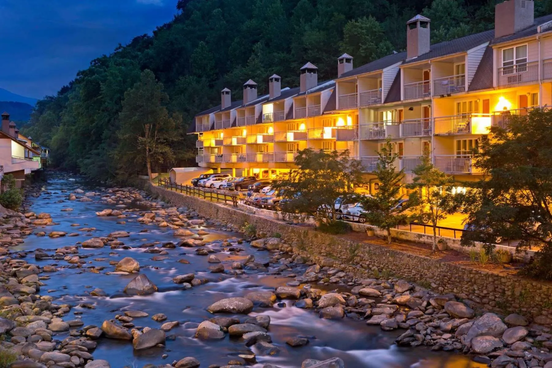 Property building in Gatlinburg River Inn