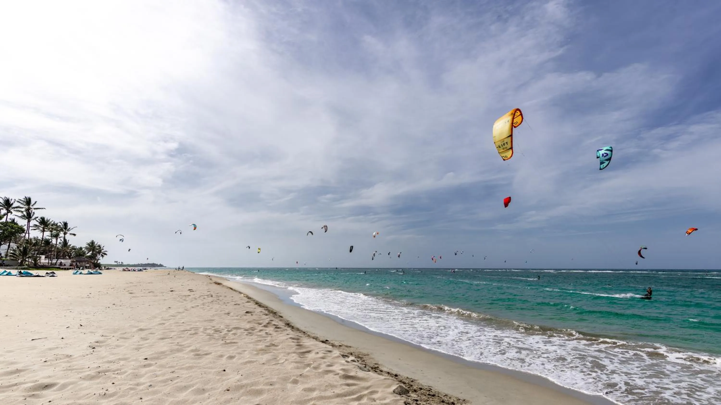 Day in Watermark Luxury Oceanfront Residences