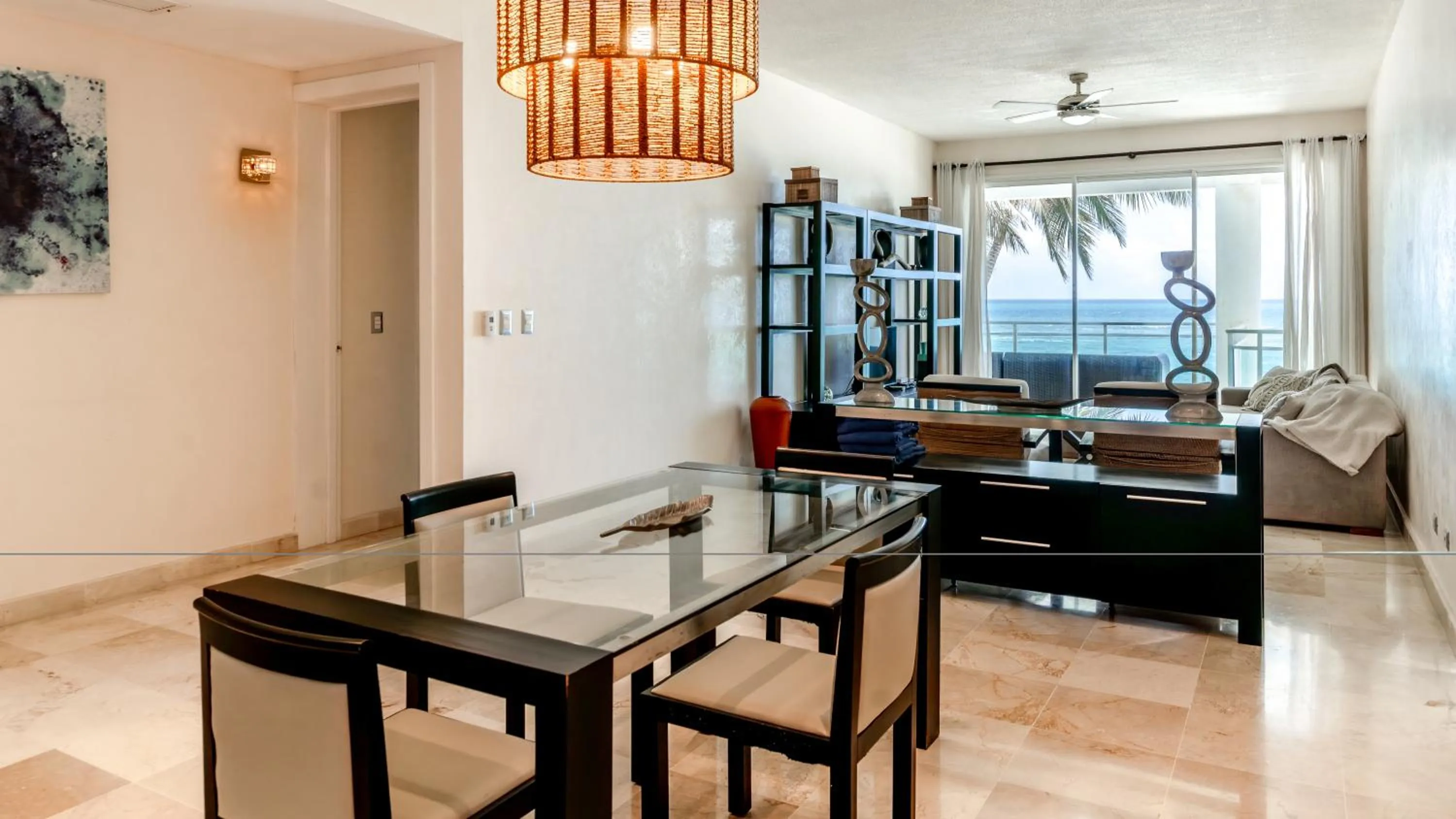 Dining area in Watermark Luxury Oceanfront Residences