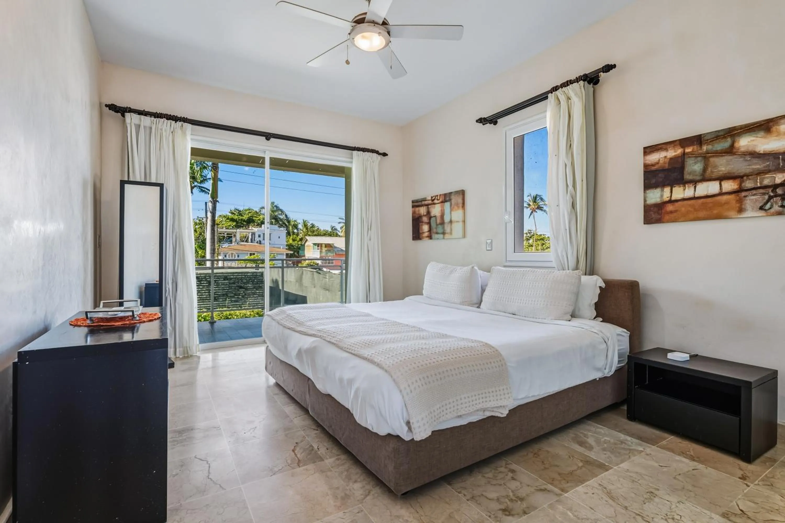 Bed in Watermark Luxury Oceanfront Residences