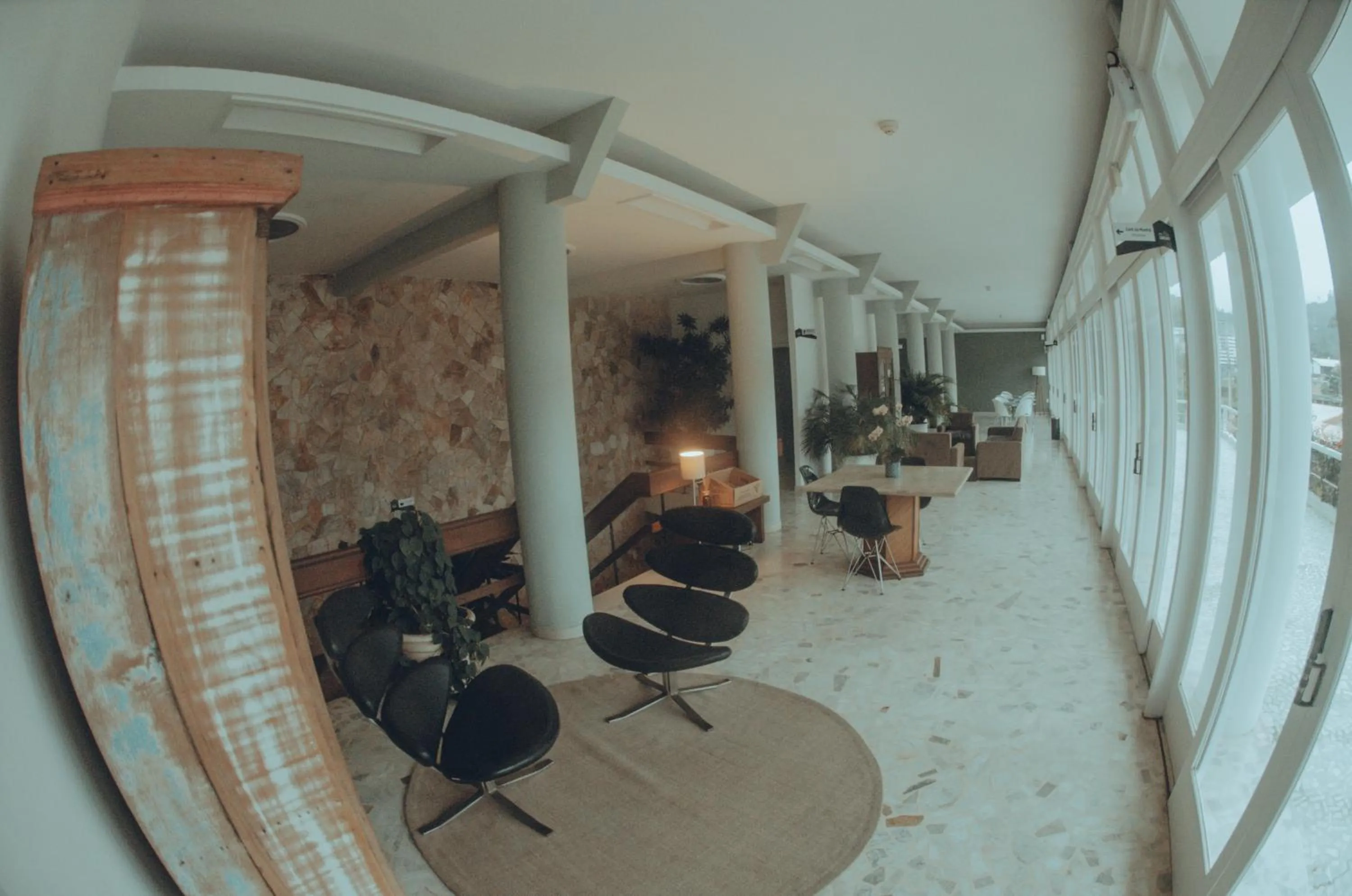 Communal lounge/ TV room in Hotel Marambaia Cabeçudas - frente mar