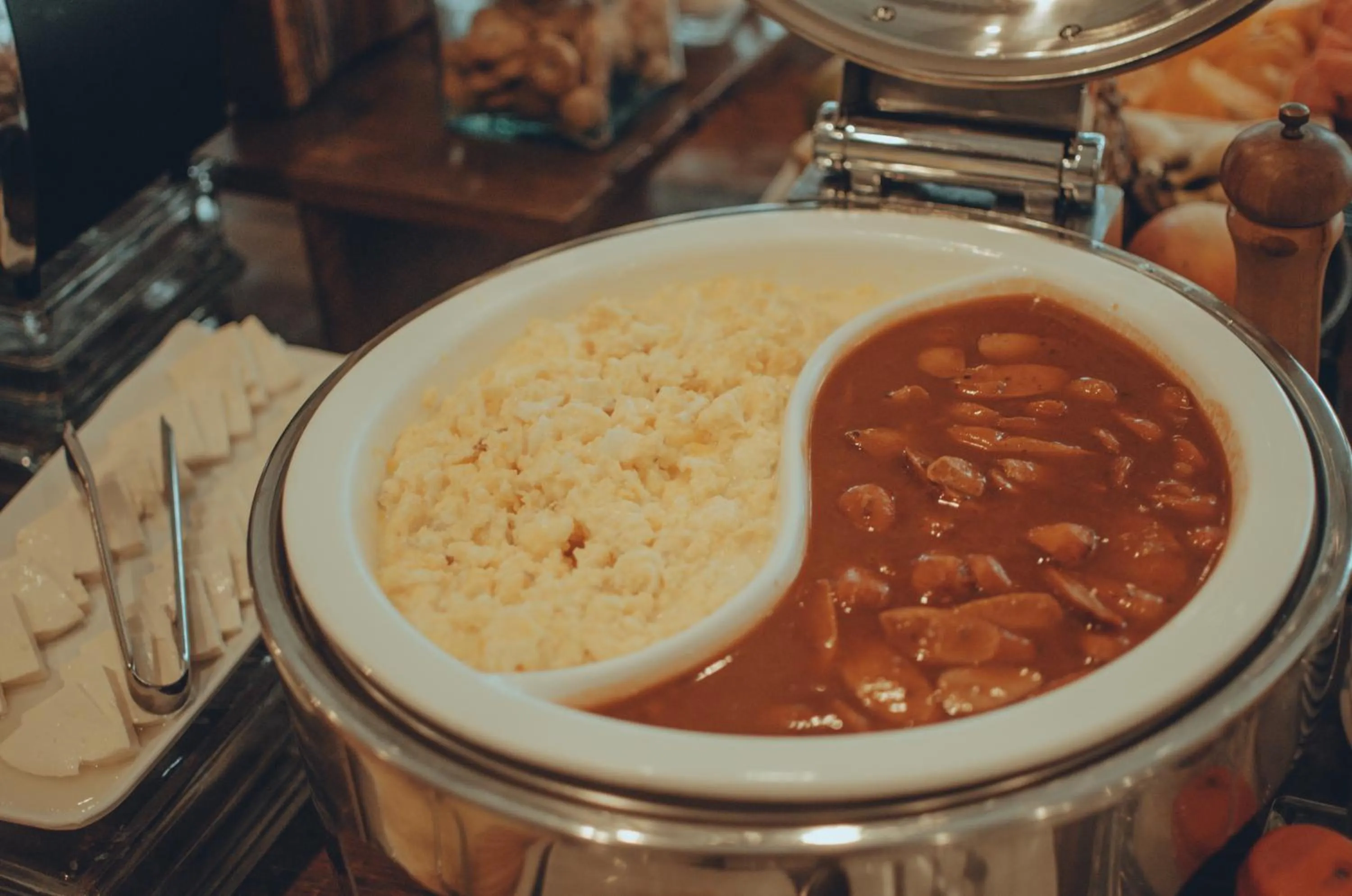 Food and drinks in Hotel Marambaia Cabeçudas - frente mar