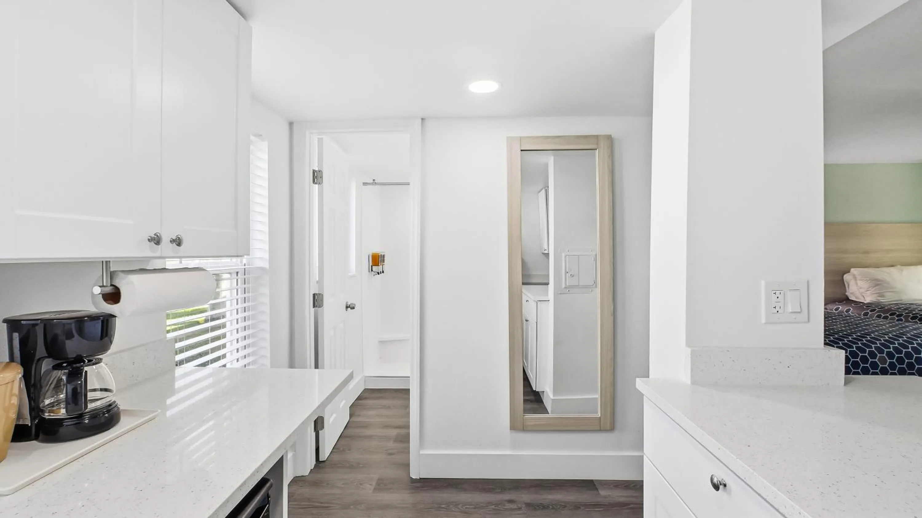 Bedroom, Bed in Bayside Inn and Marina