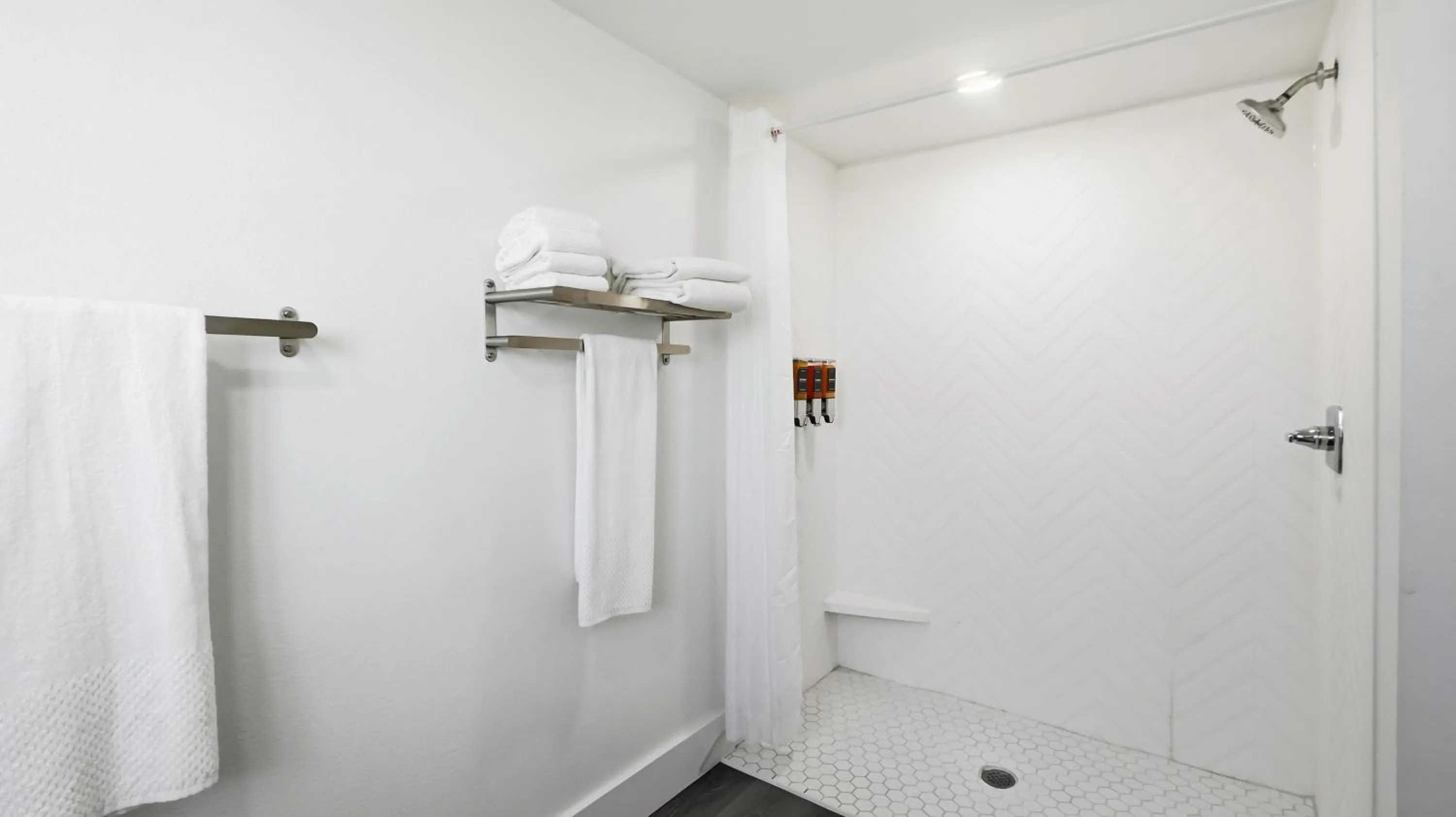 Bayside Inn and Marina