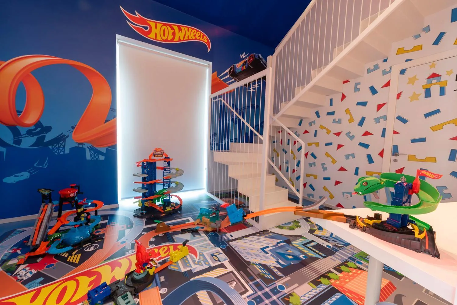 Shower in Hotel del Juguete