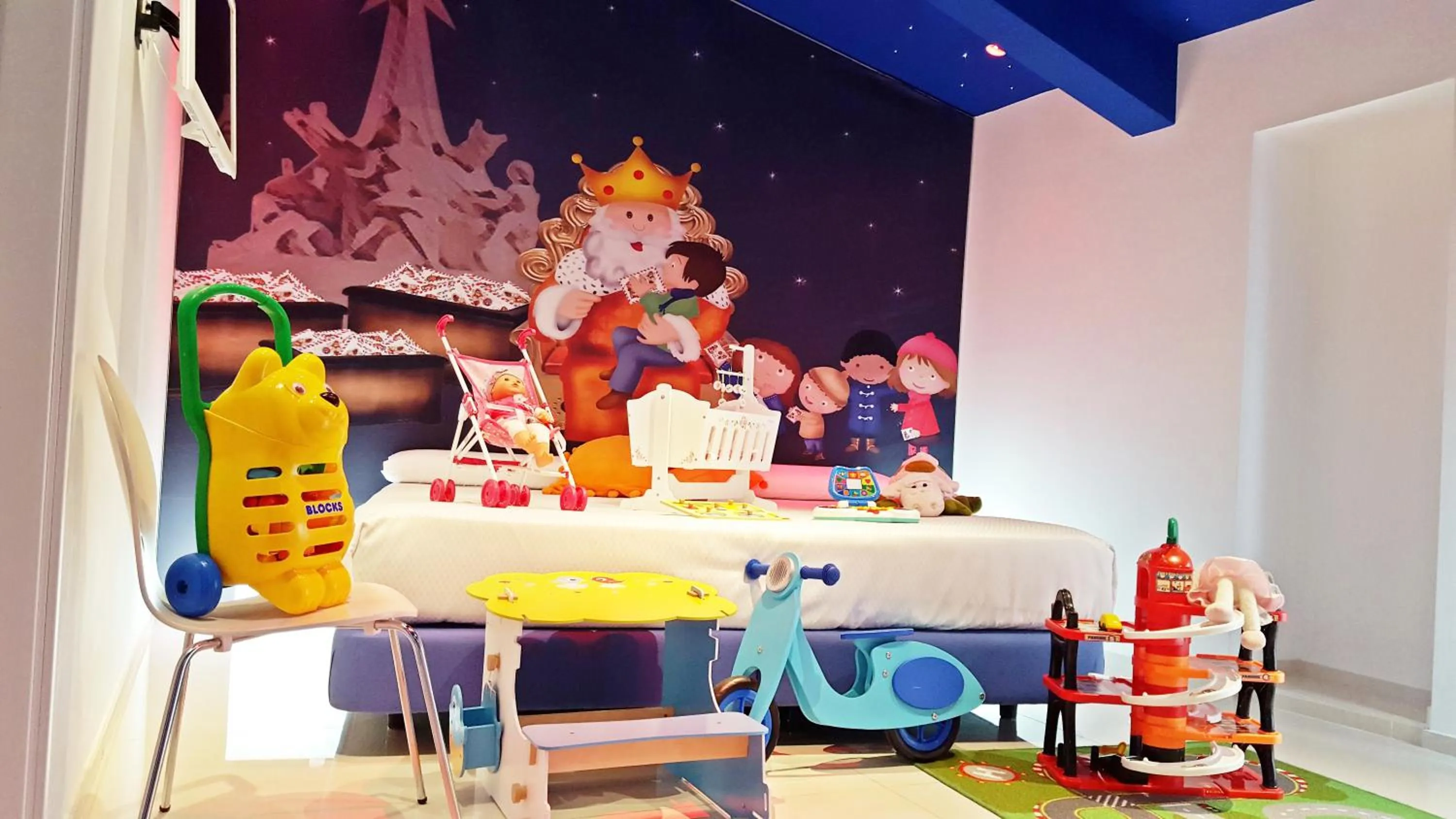 Shower in Hotel del Juguete