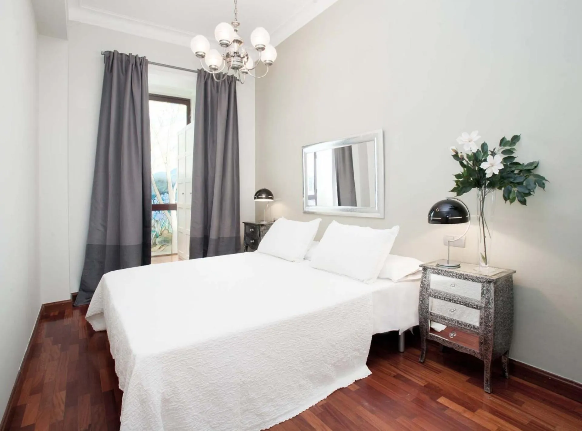 Bed in BCN Rambla Catalunya Apartments