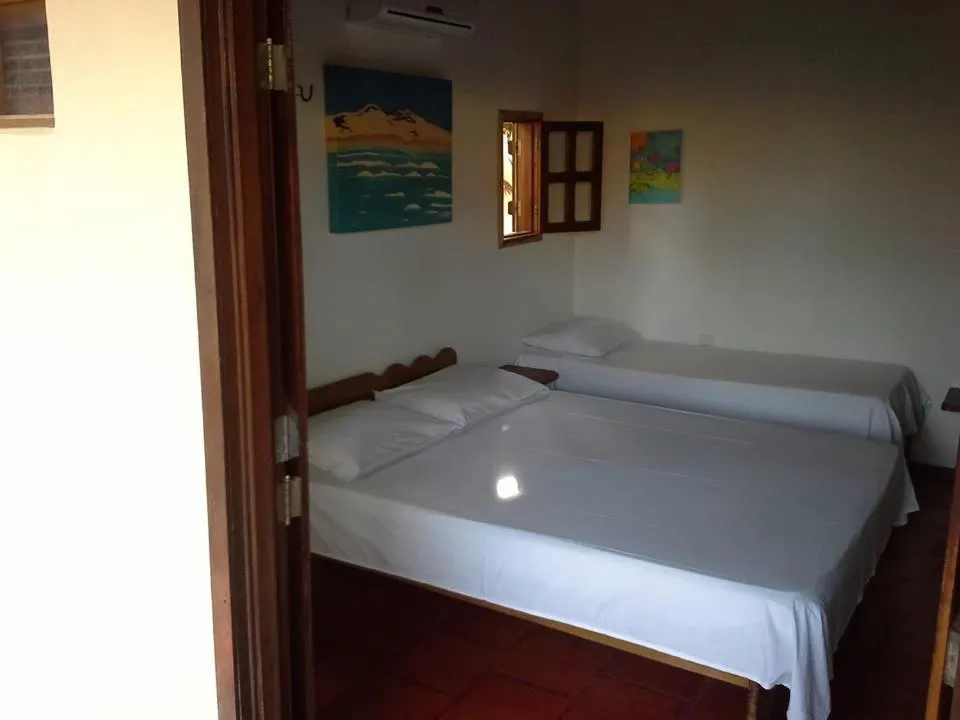 Triple Room with Balcony - single occupancy in Pousada Agua Marinha