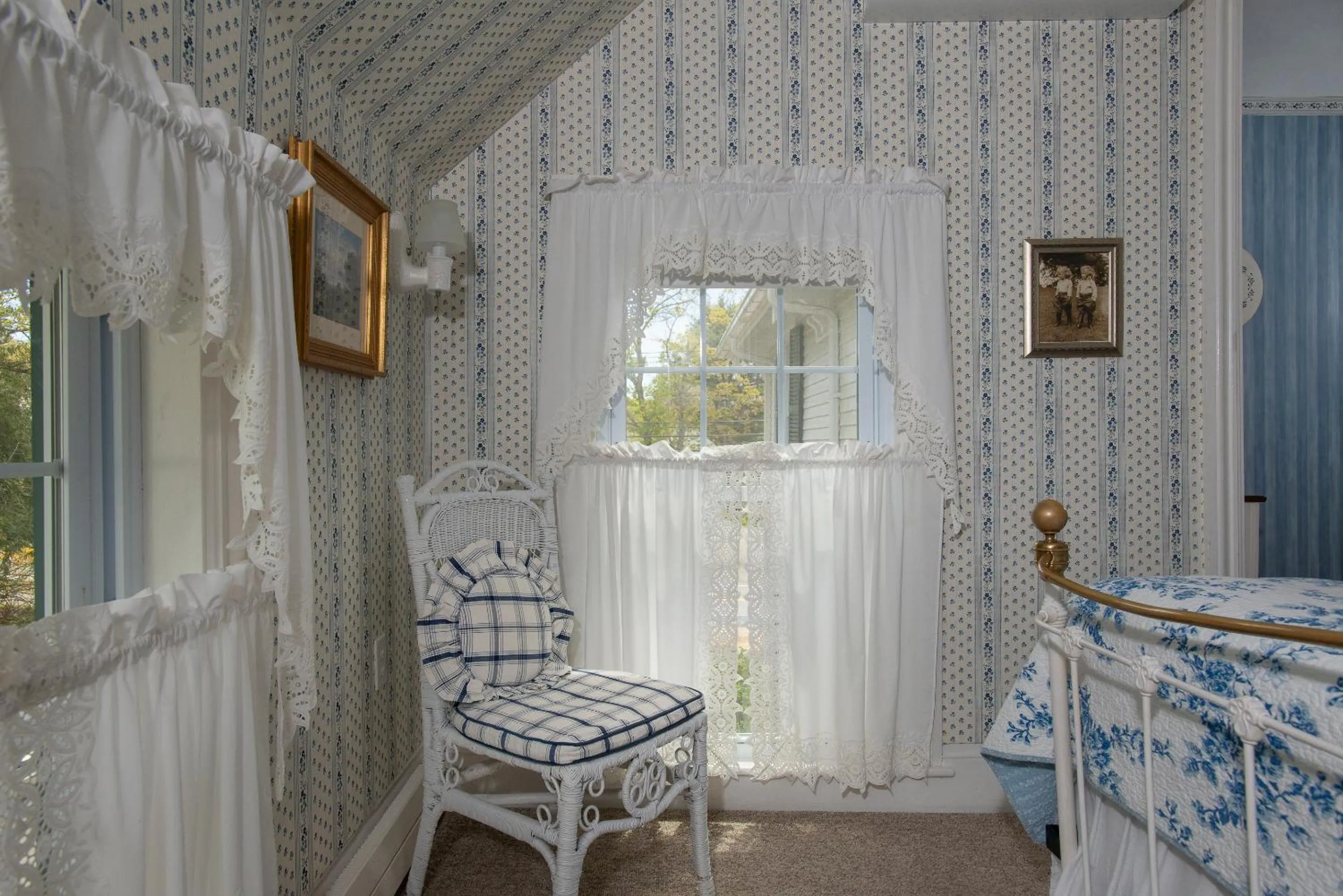 Bedroom in Camden Maine Stay Inn