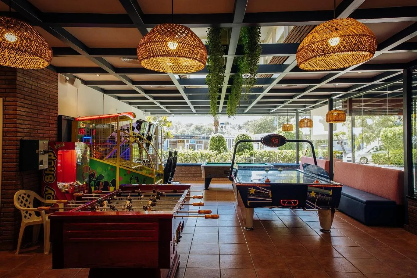 Game Room in Alannia Costa Dorada
