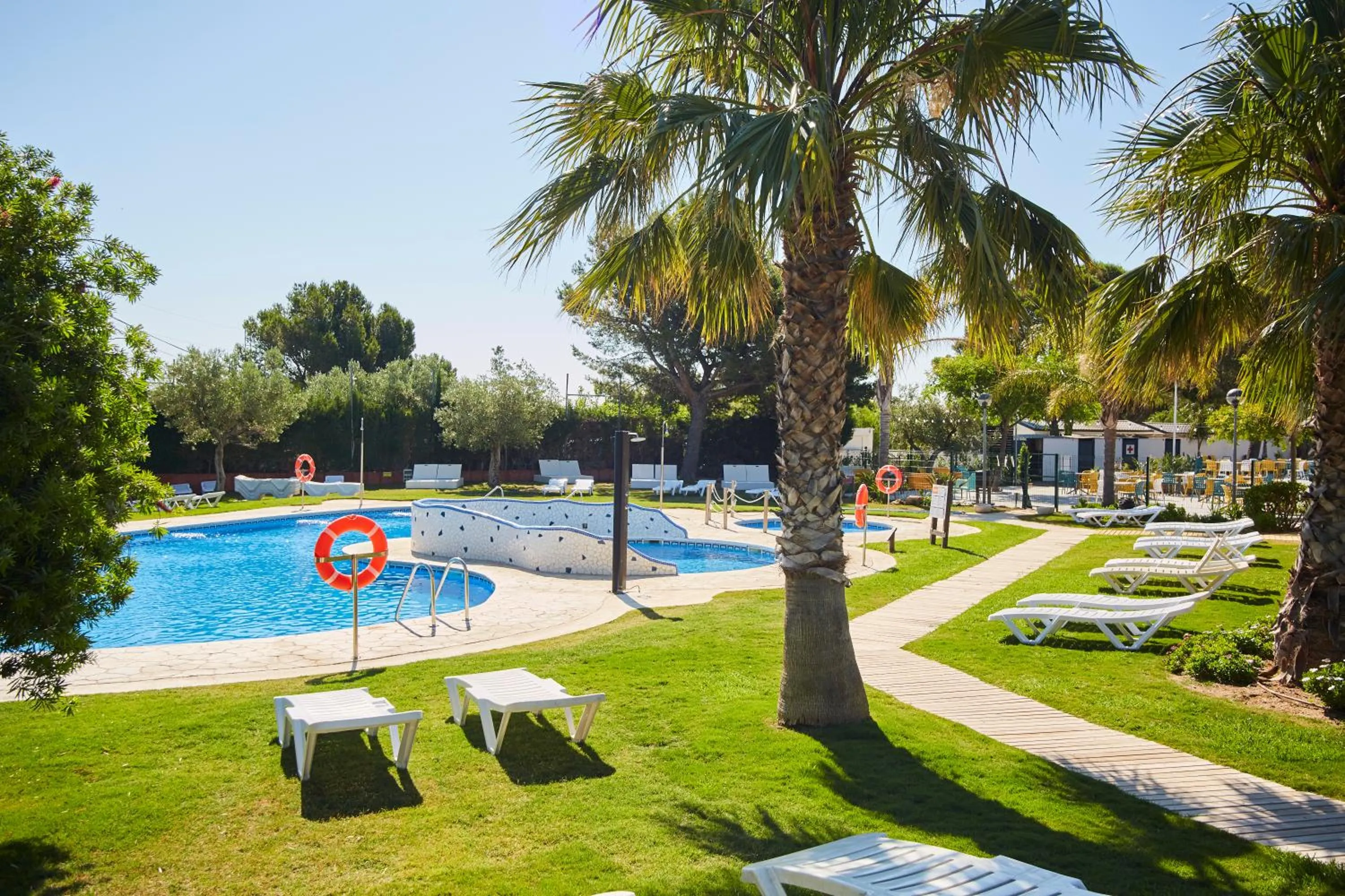 Pool view in Alannia Costa Dorada