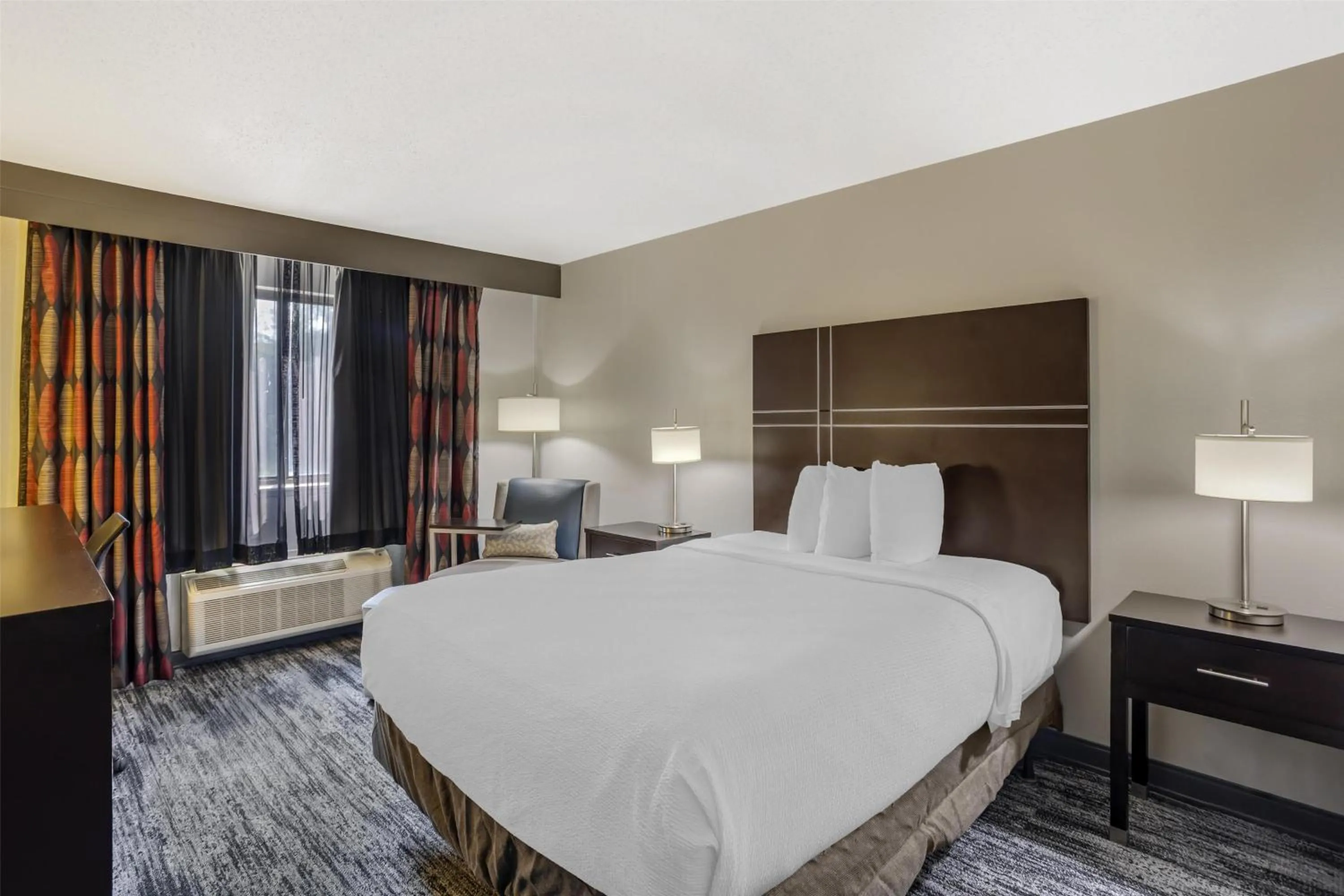 Bedroom, Bed in Best Western Shippensburg