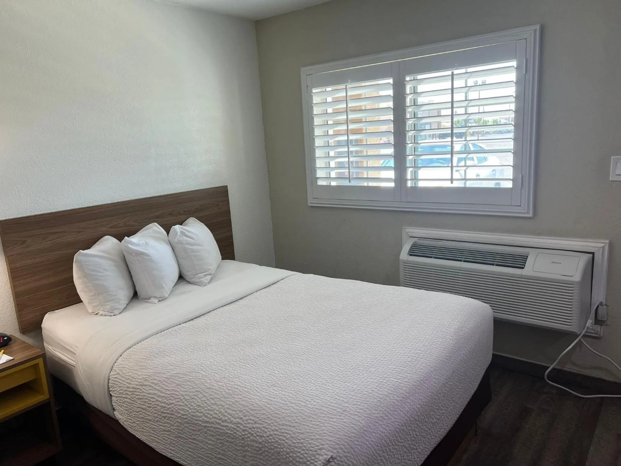 Bed in Days Inn by Wyndham El Centro