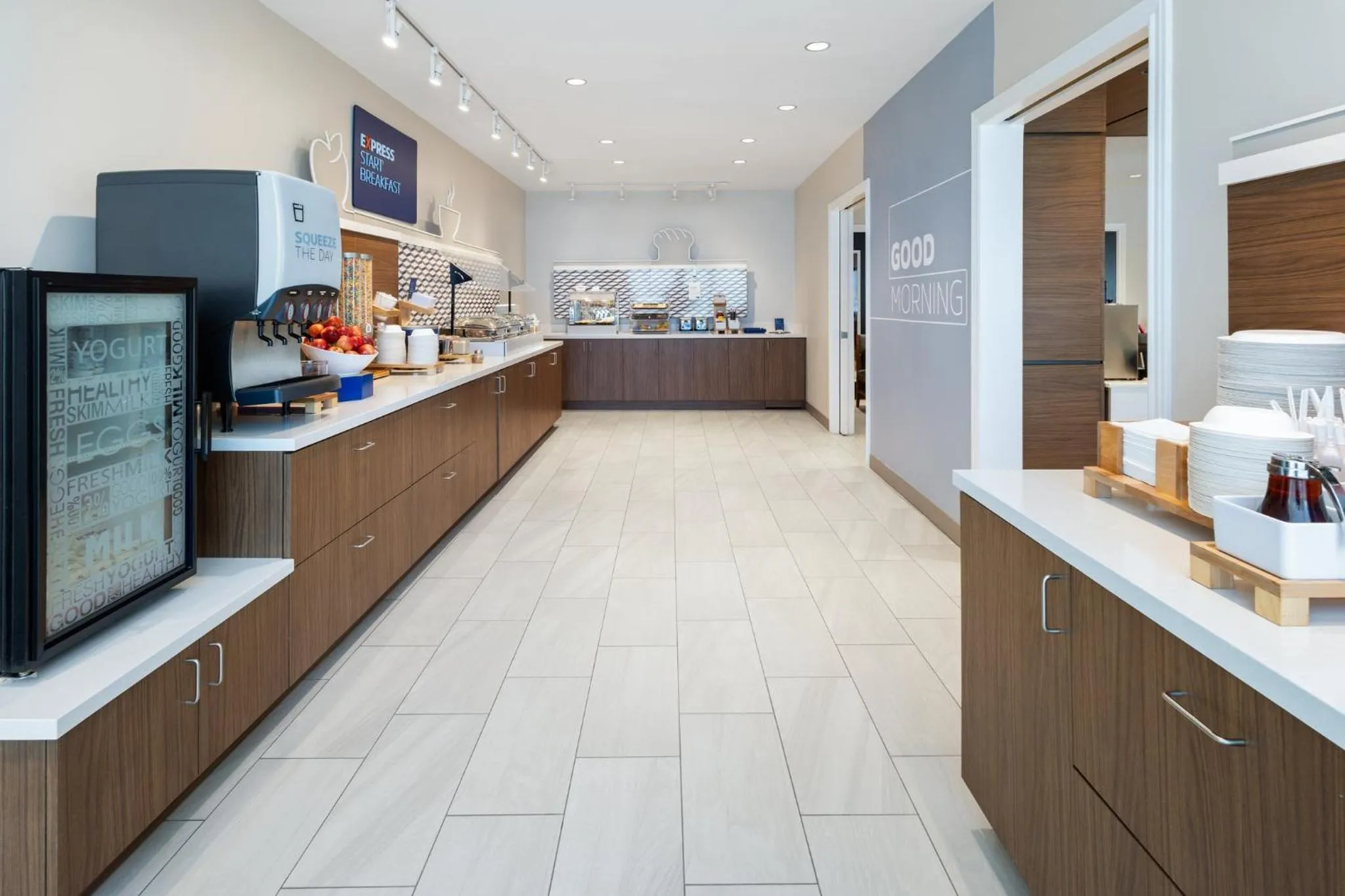 Breakfast in Holiday Inn Express and Suites Newberry by IHG