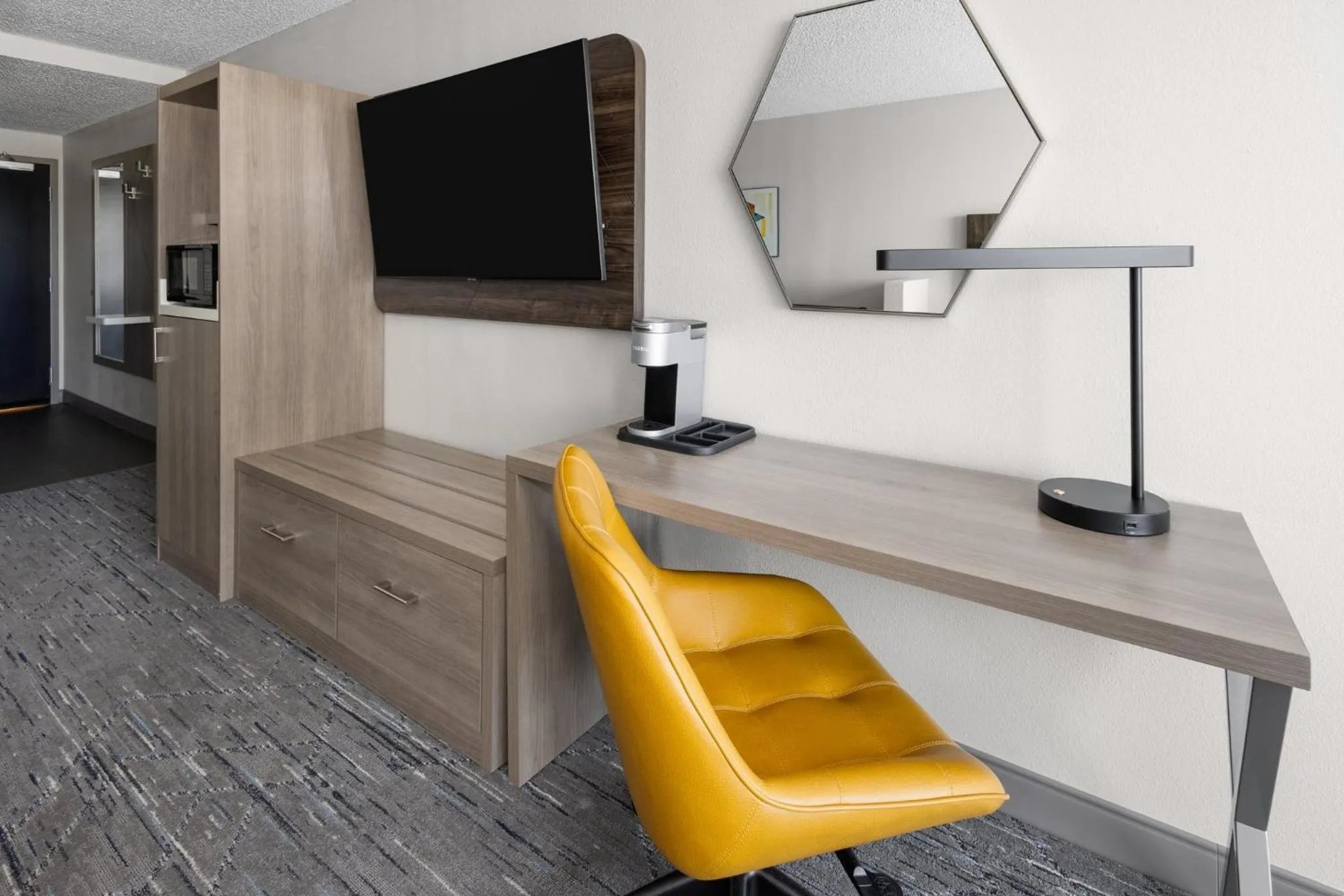 Photo of the whole room in Holiday Inn Express and Suites Newberry by IHG