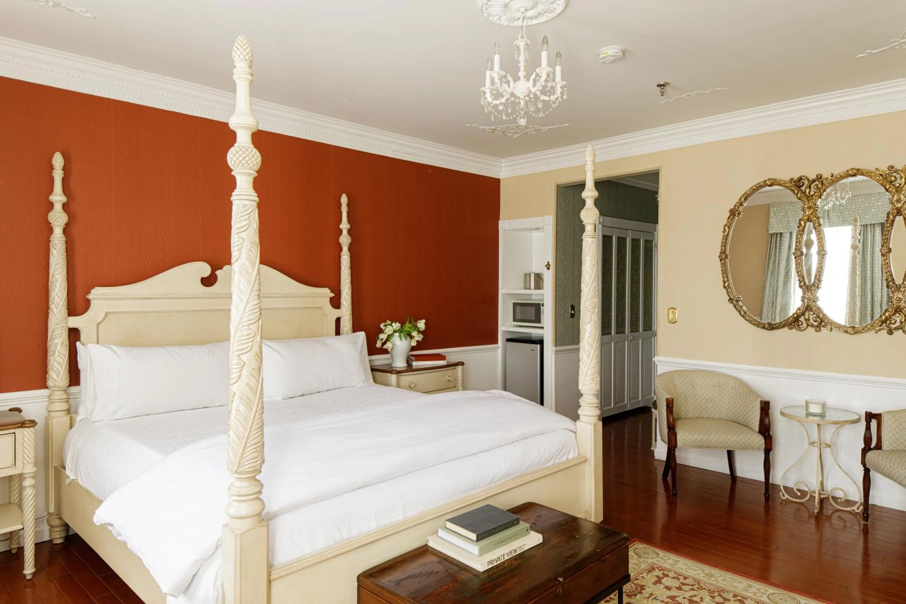 Bed in The Litchfield Inn