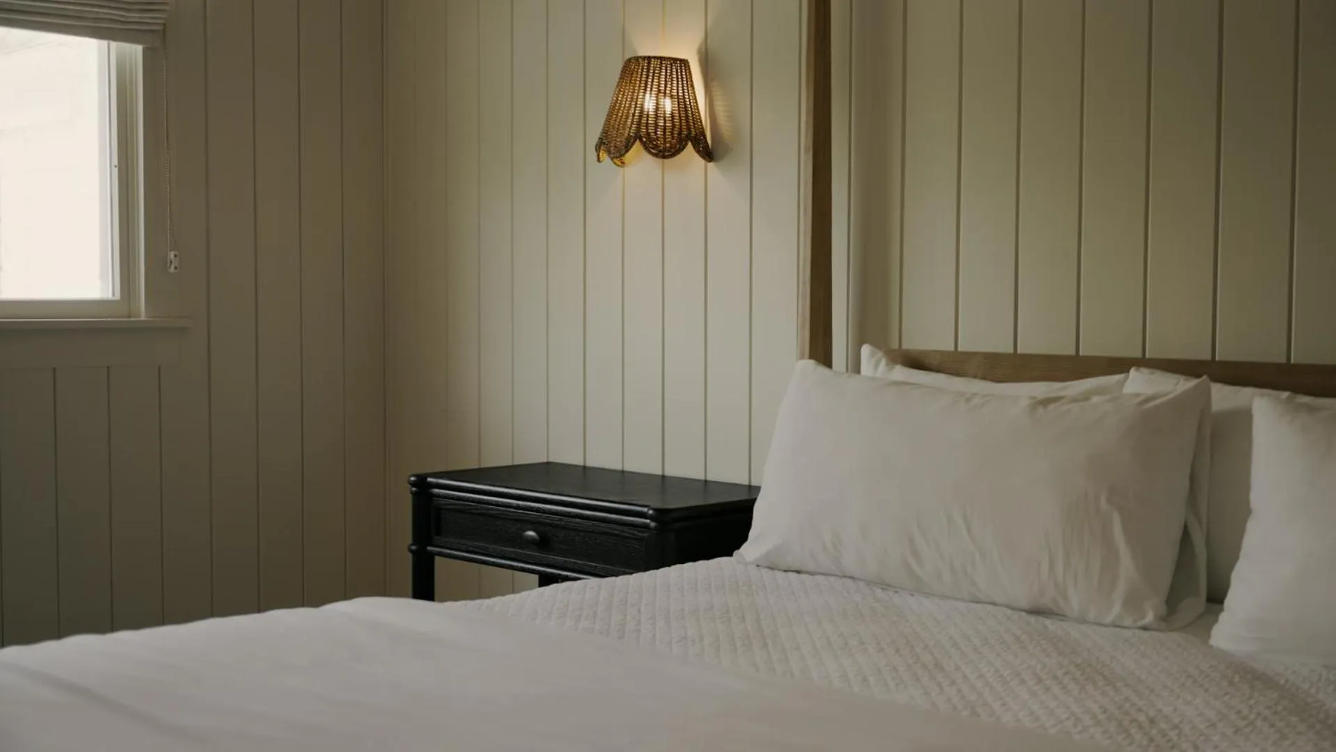 Bed in The Litchfield Inn