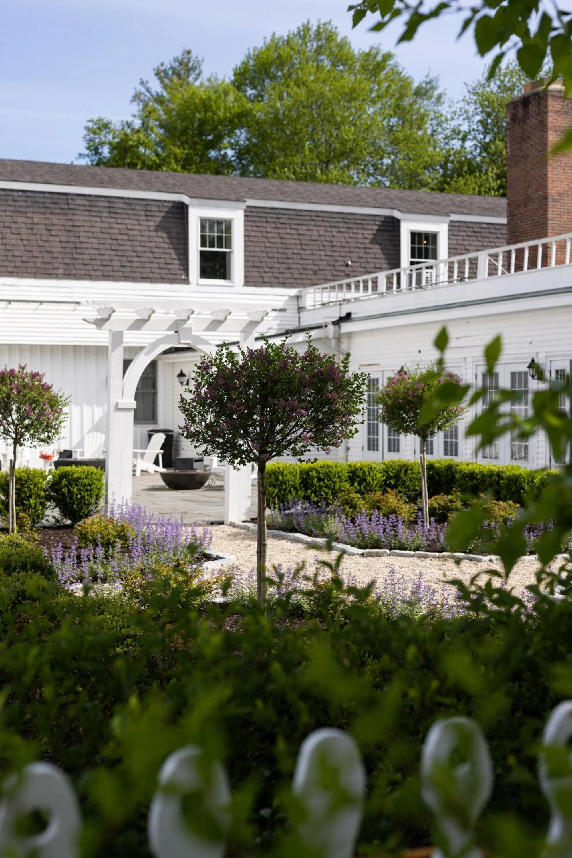 Garden in The Litchfield Inn