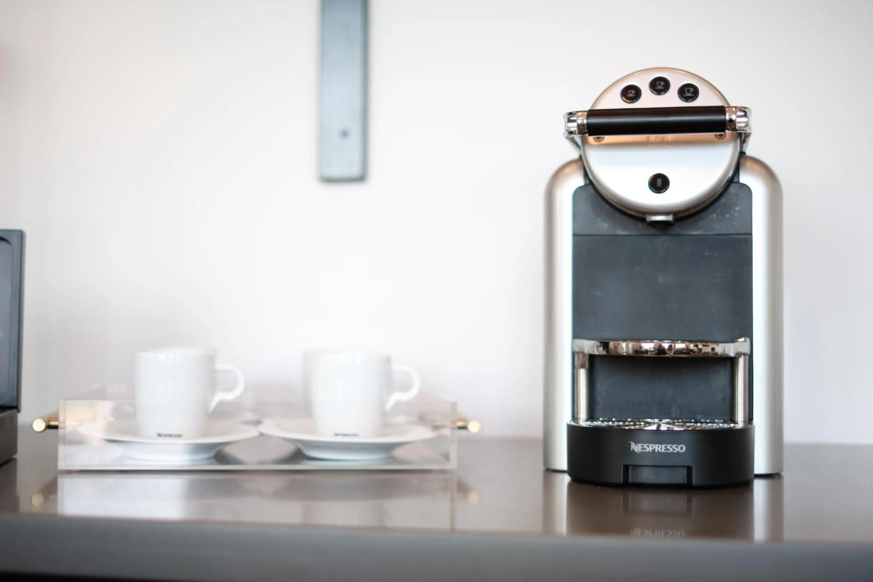 Coffee/tea facilities in The Setting Inn Napa Valley