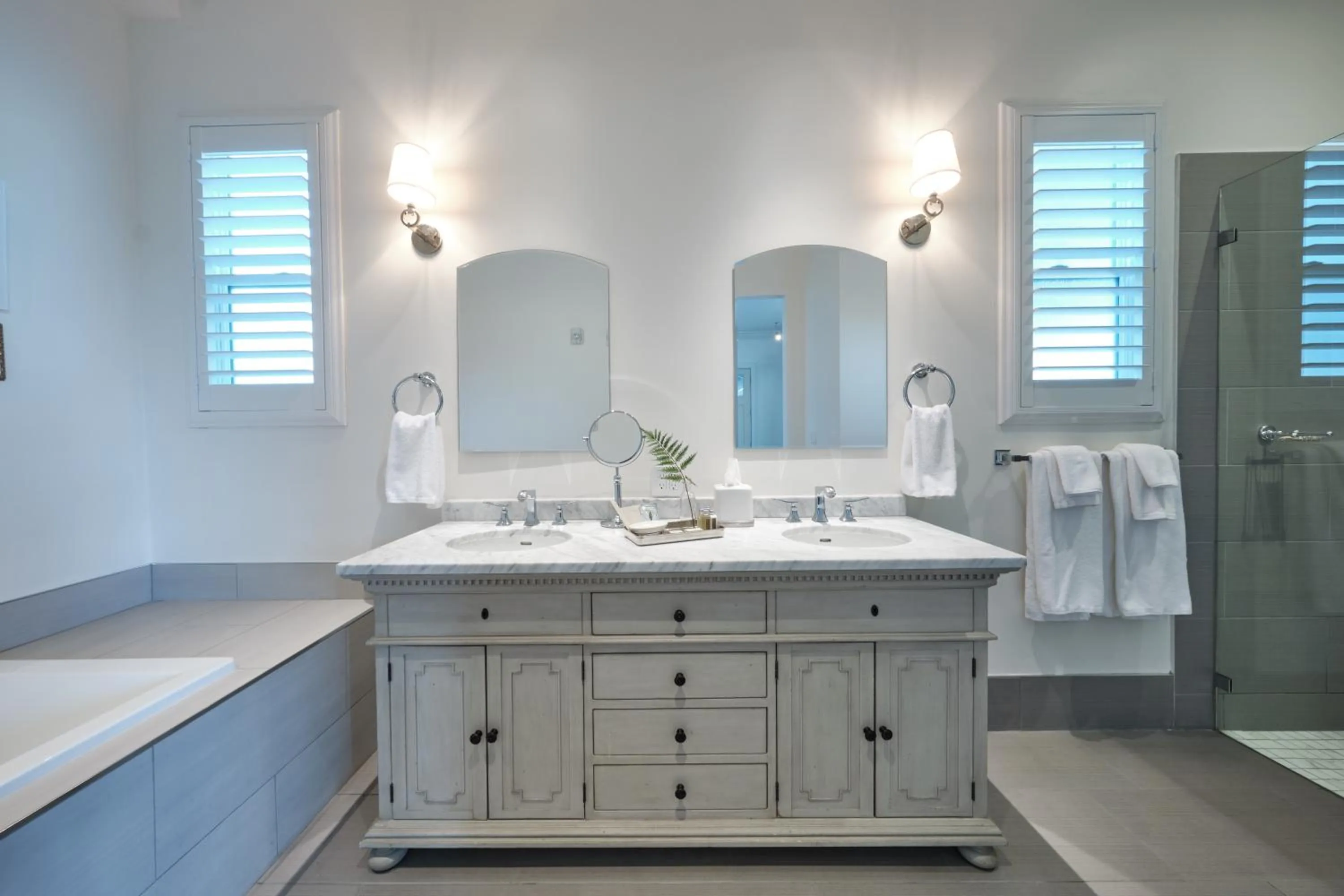 Bathroom in The Setting Inn Napa Valley