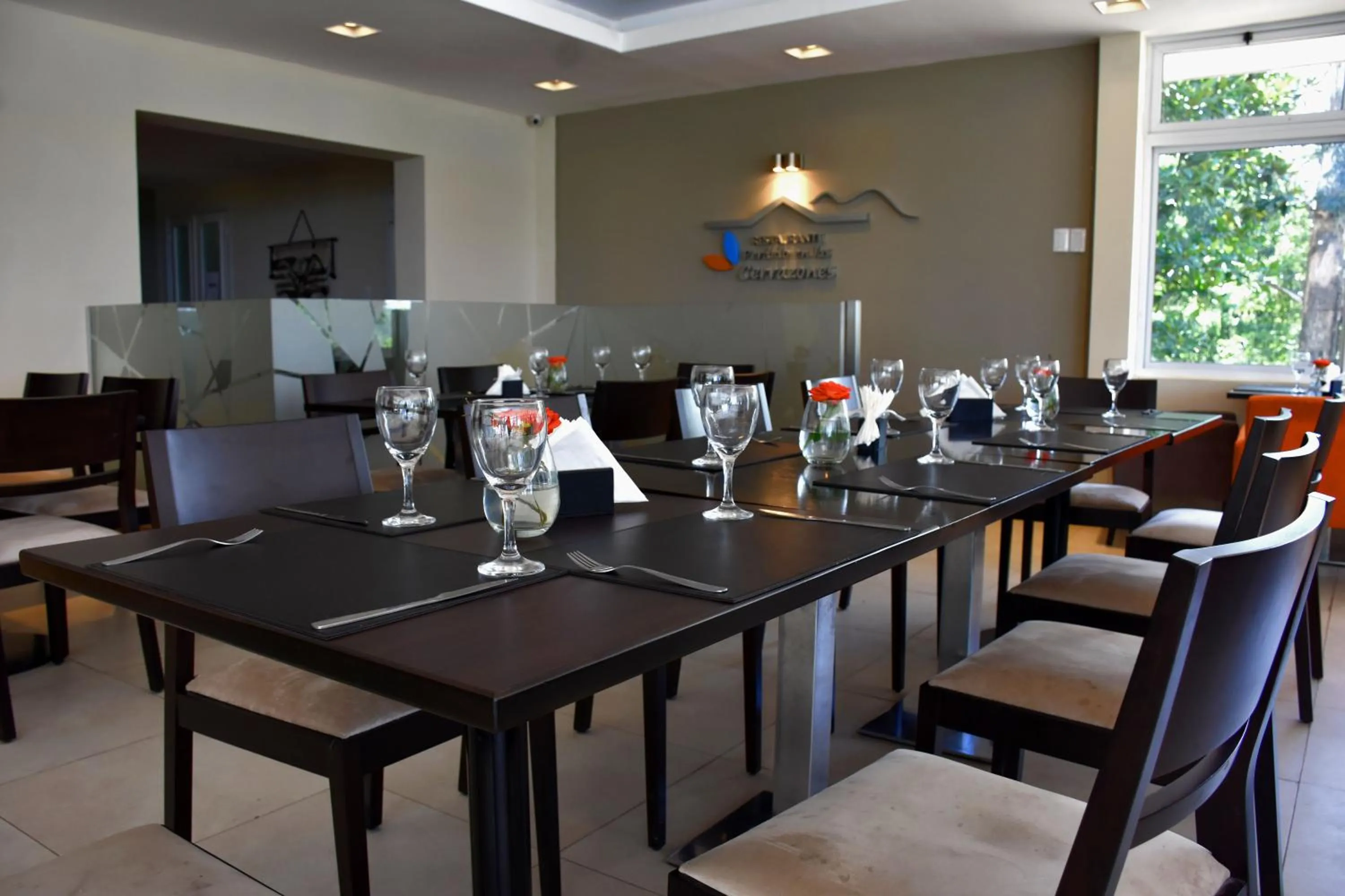 Restaurant/places to eat in Hostería Atahualpa Yupanqui