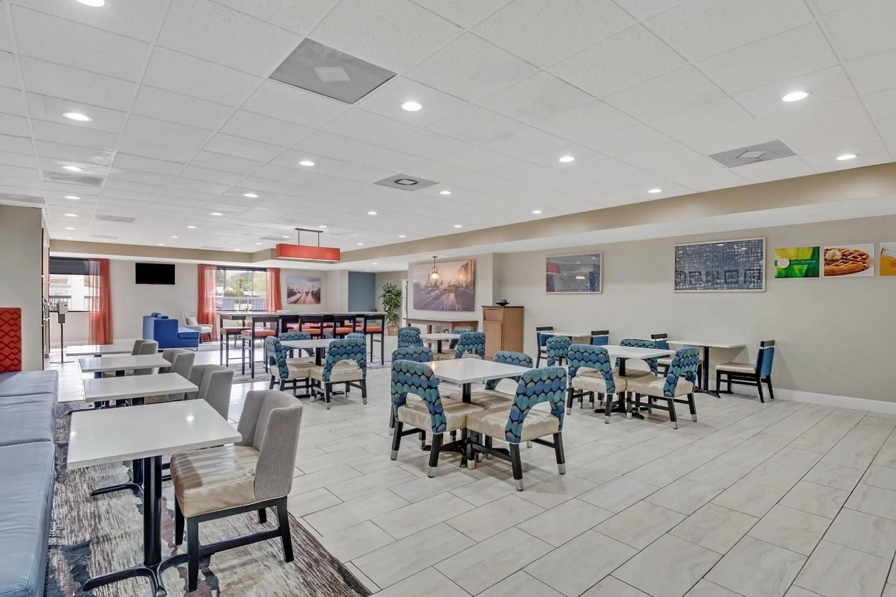 Breakfast in Quality Inn Dalton East