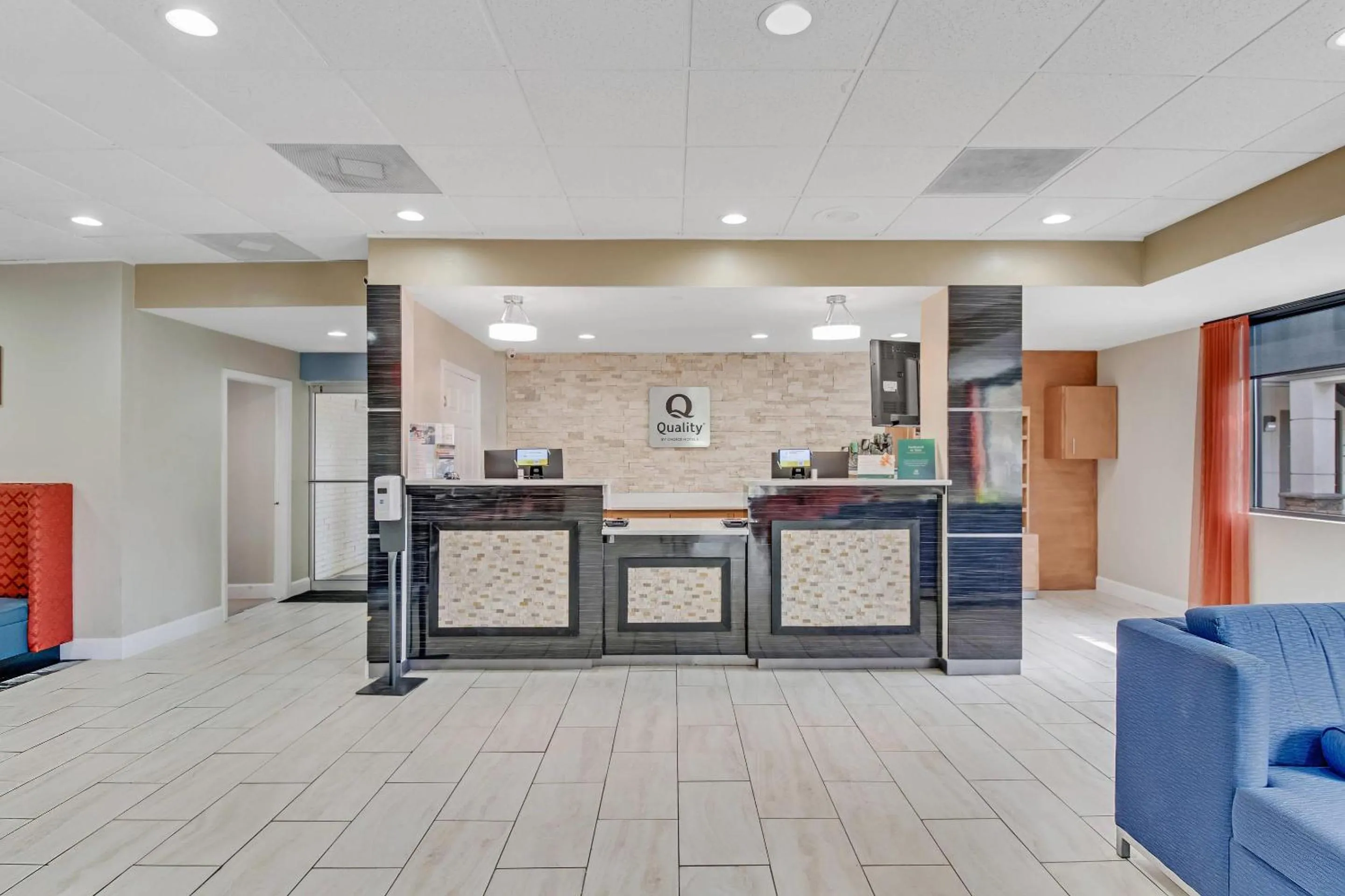 Lobby or reception in Quality Inn Dalton East